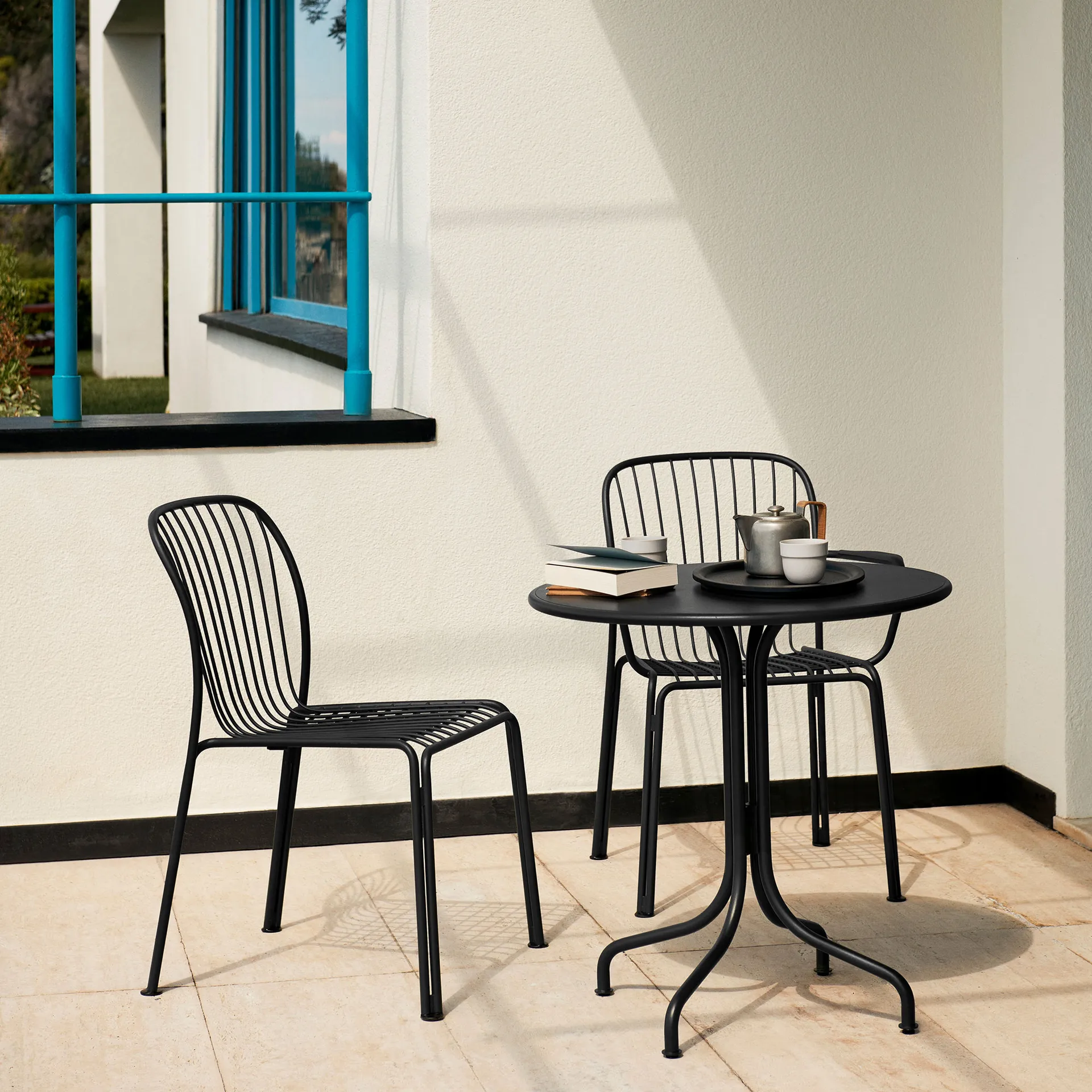 Chaise Thorvald SC94, Warm black &Tradition
