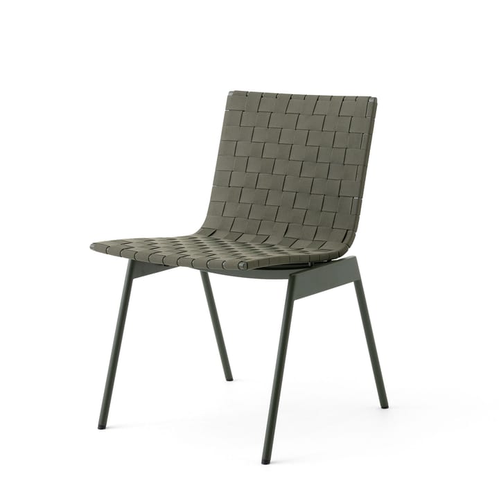 Chaise Ville Outdoor AV33 - Bronze green - &Tradition