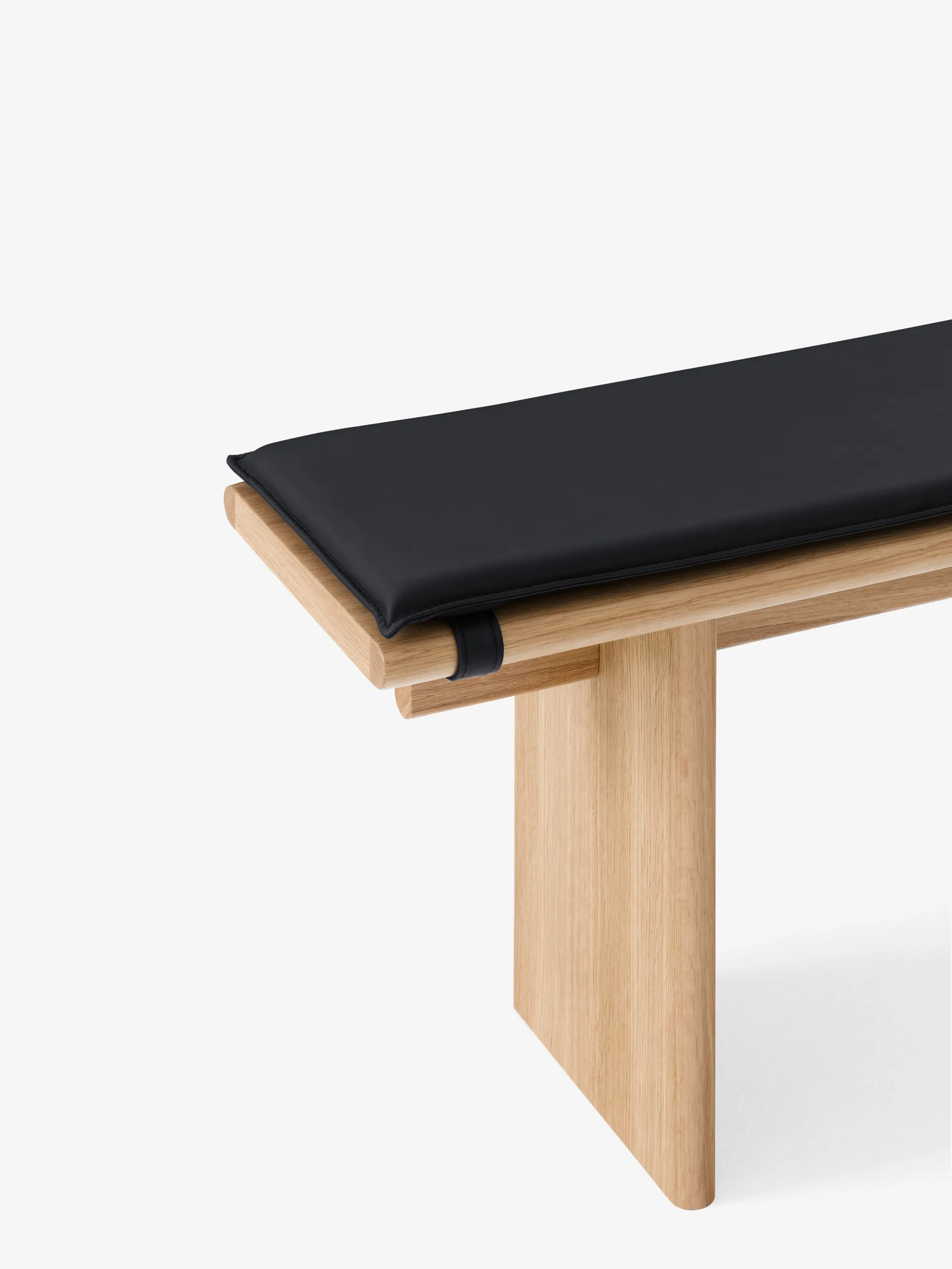 Coussin d’assise Ita bench OS5, Cuir Elmosoft 91102, 170 cm &Tradition