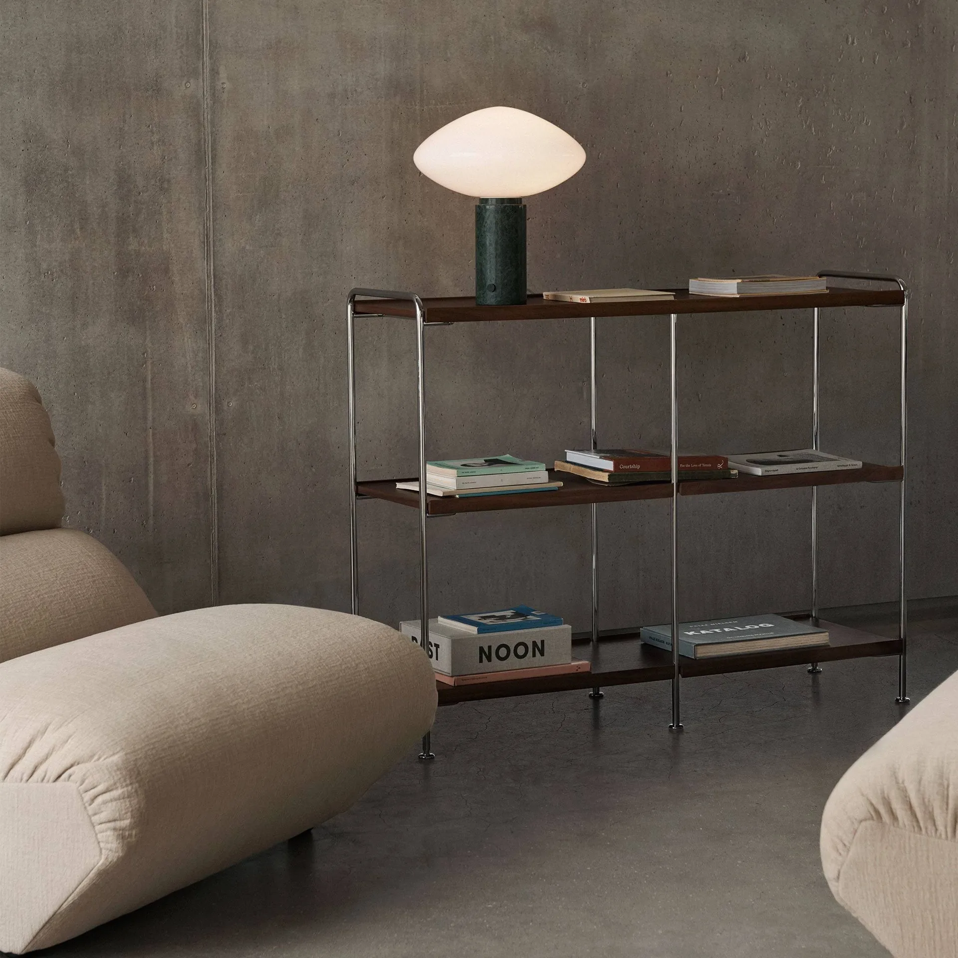 Étagère Alima NDS5, Noyer laqué-chrome, 123x95x38 cm &Tradition