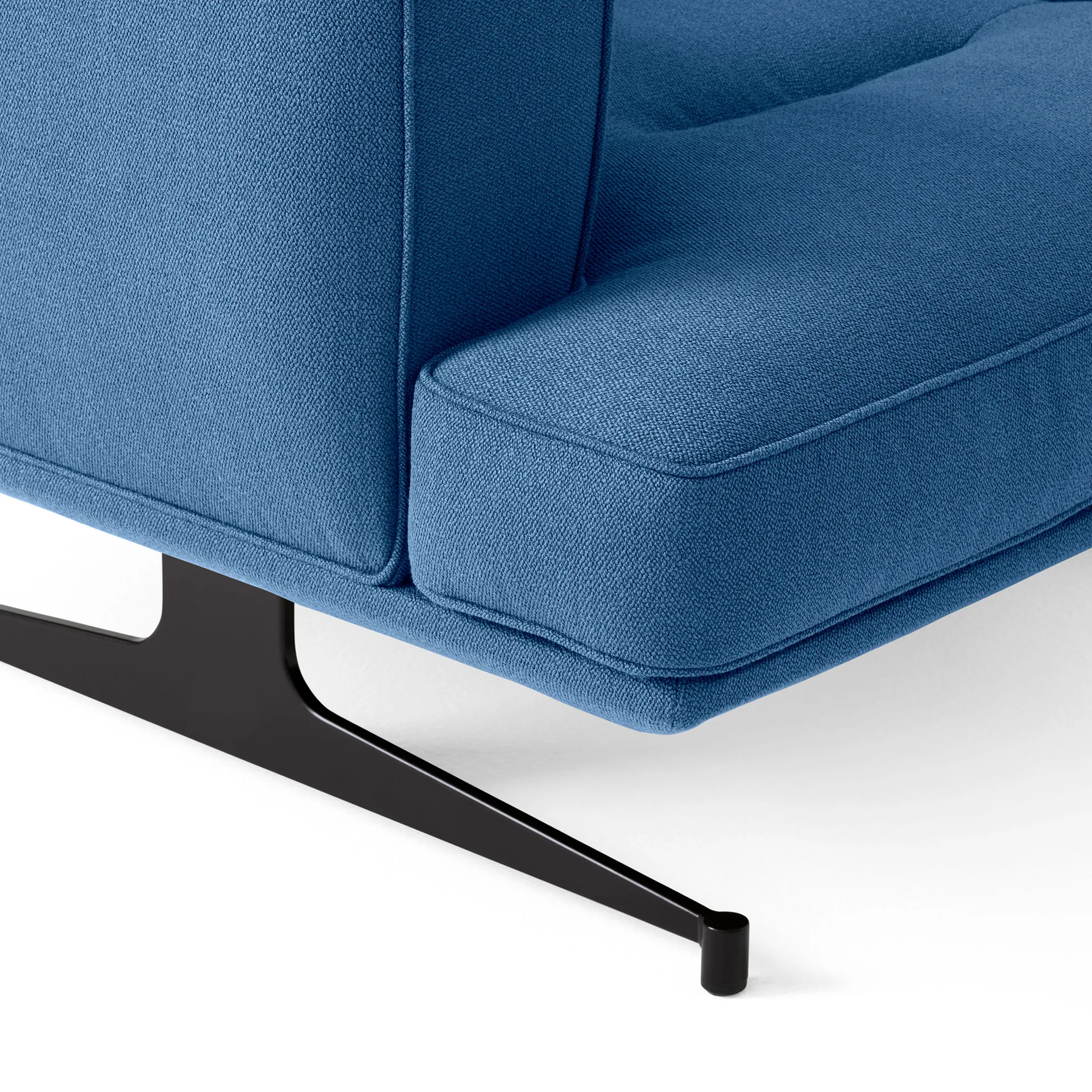 Fauteuil Inland AV21, Vidar 733-noir chaud &Tradition