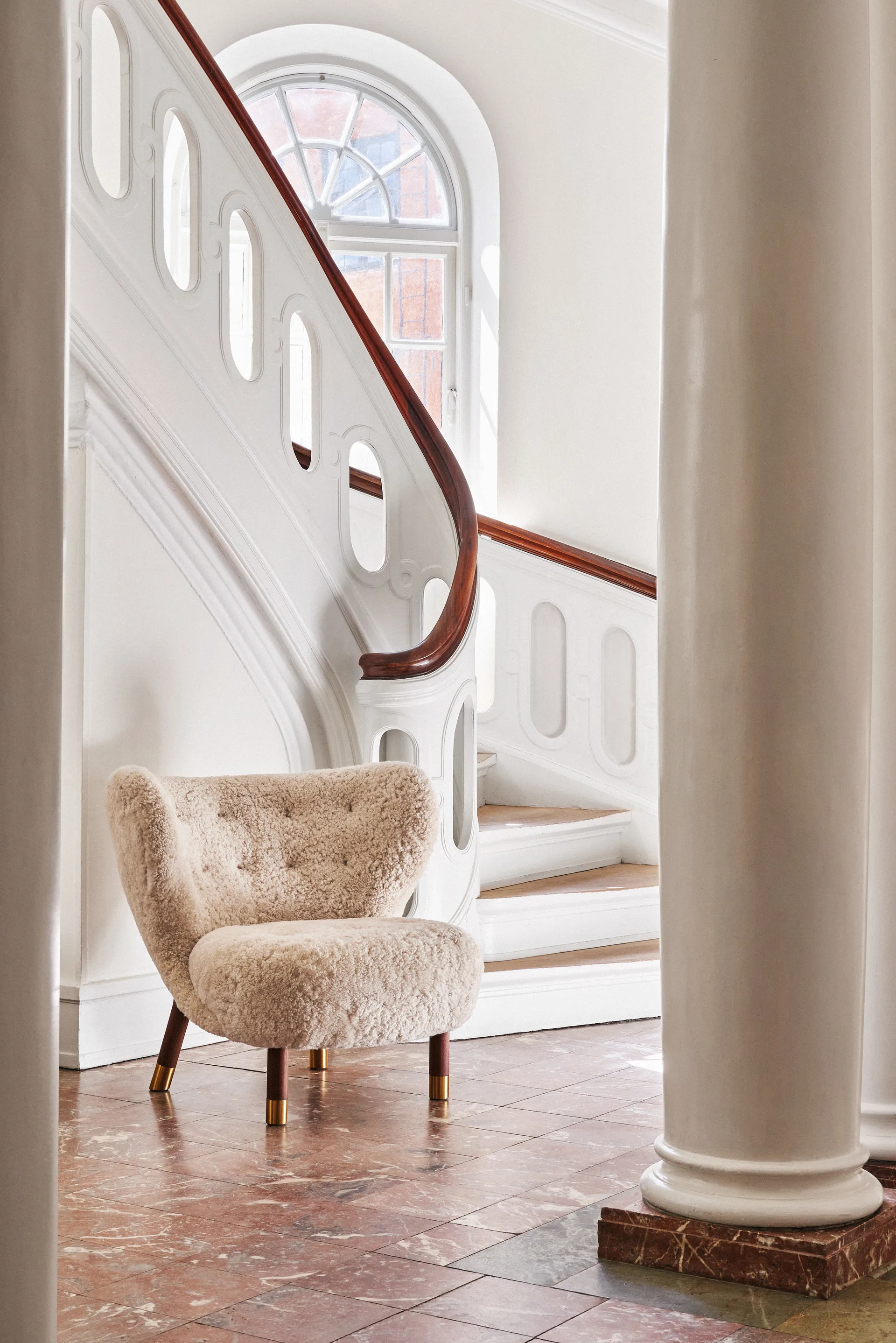 Fauteuil Little Petra VB1 Limited Edition, Noyer, laiton-Moonlight &Tradition