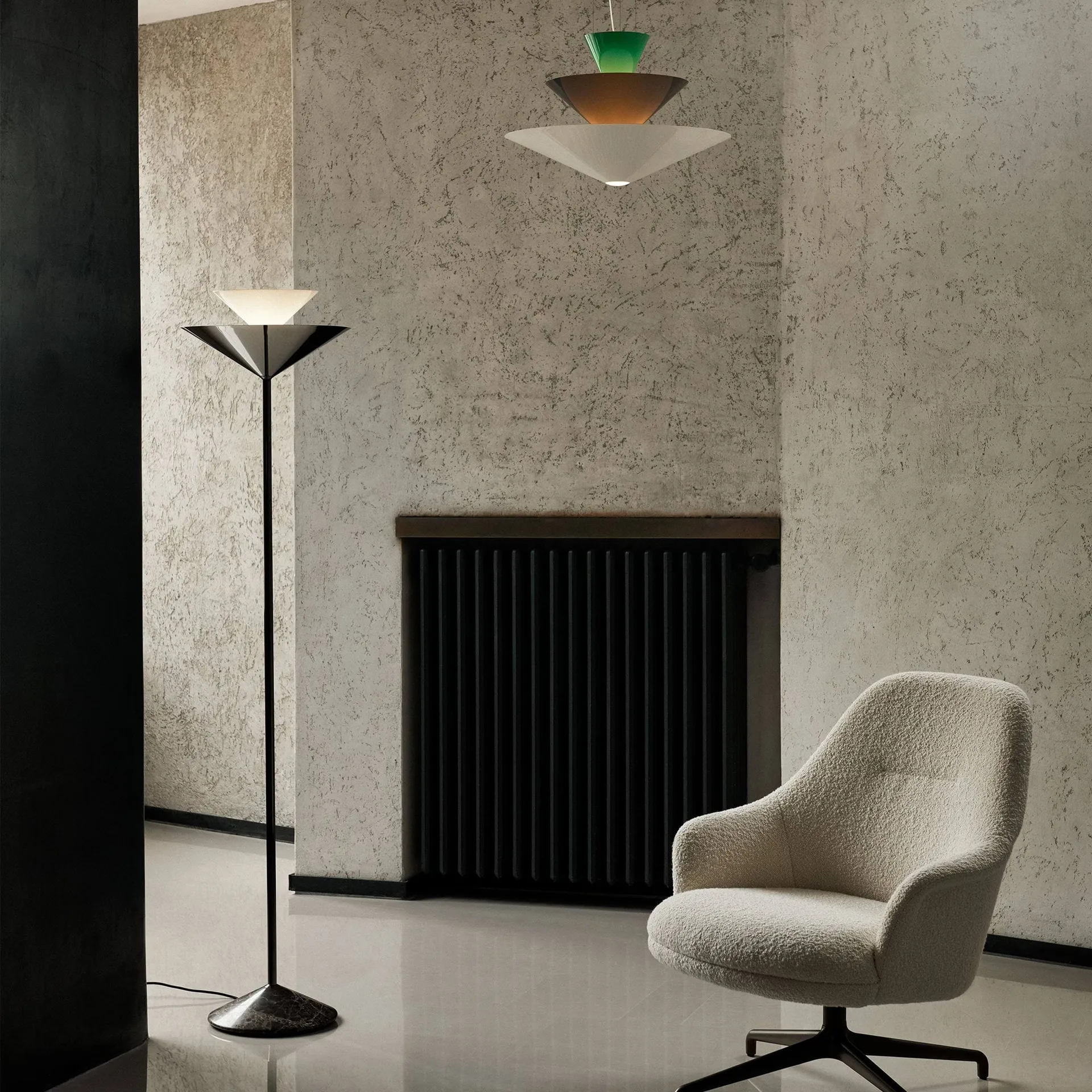 Gio LN 28 lampadaire, Chrome foncé, marmo &Tradition