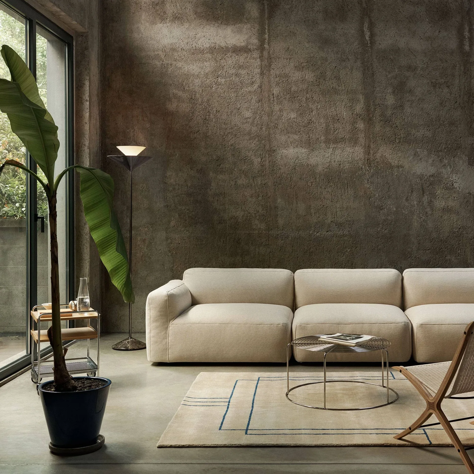 Gio LN 28 lampadaire, Chrome foncé, marmo &Tradition