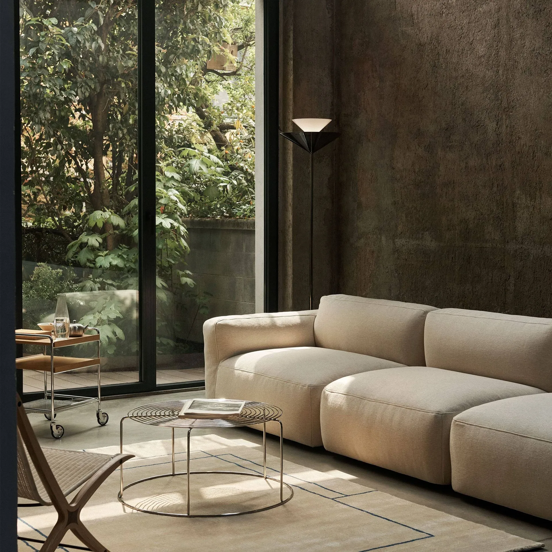 Gio LN 28 lampadaire, Chrome foncé, marmo &Tradition