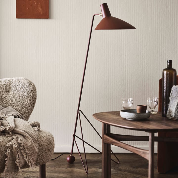 Lampadaire tripode HM8, Maroon (rouge) &Tradition