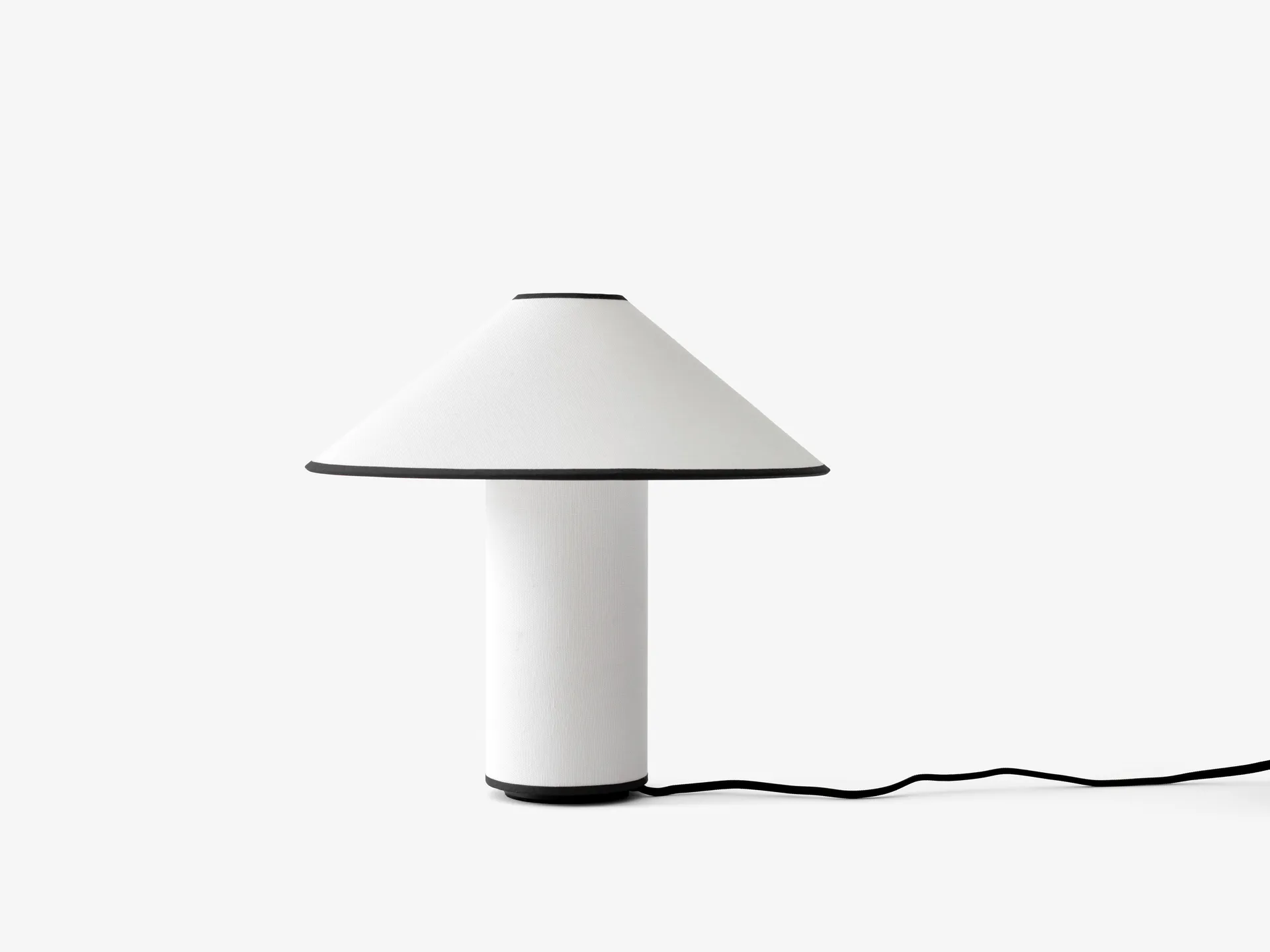 Lampe de table Colette ATD6, Noir et blanc &Tradition