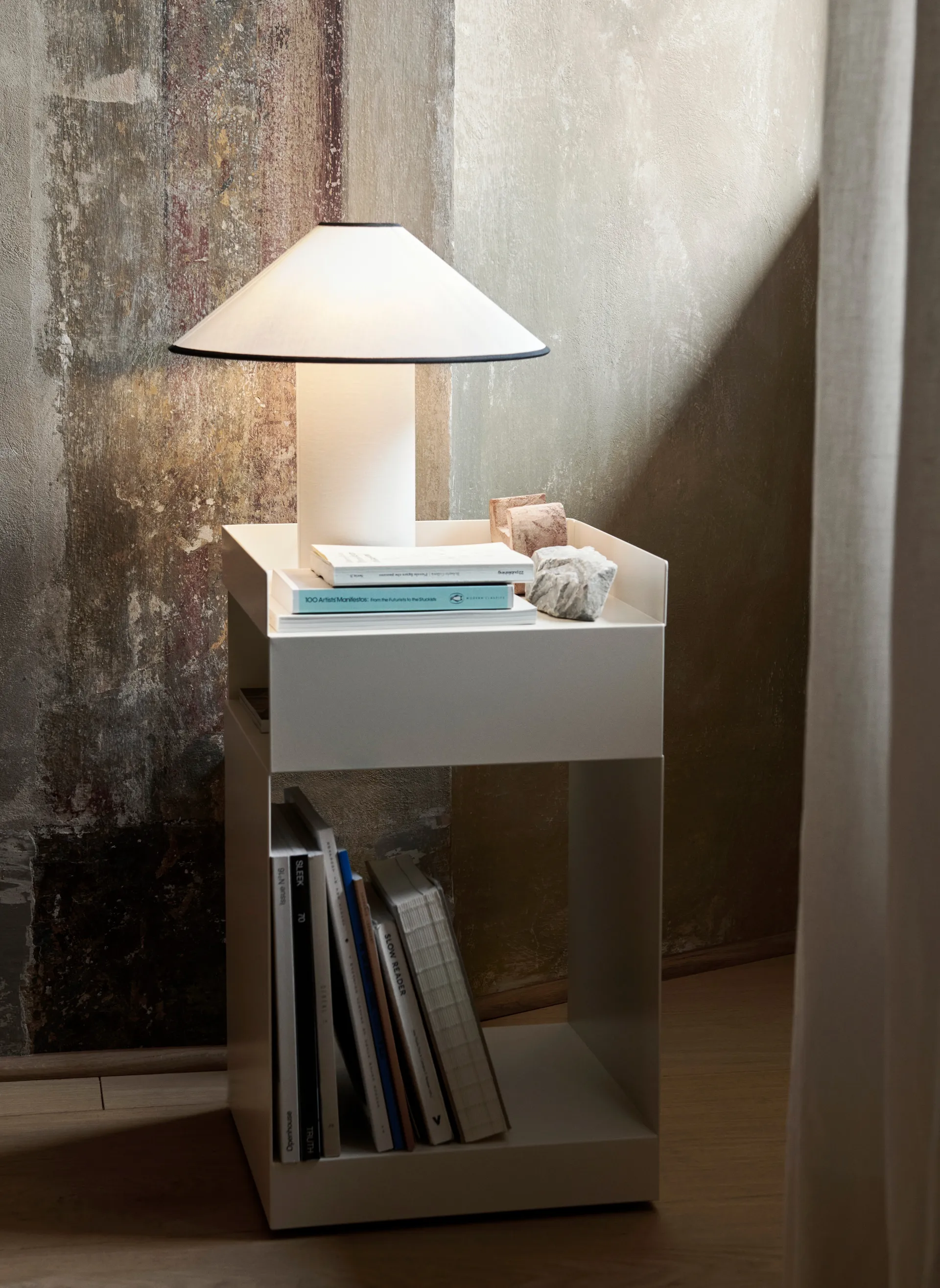 Lampe de table Colette ATD6, Noir et blanc &Tradition