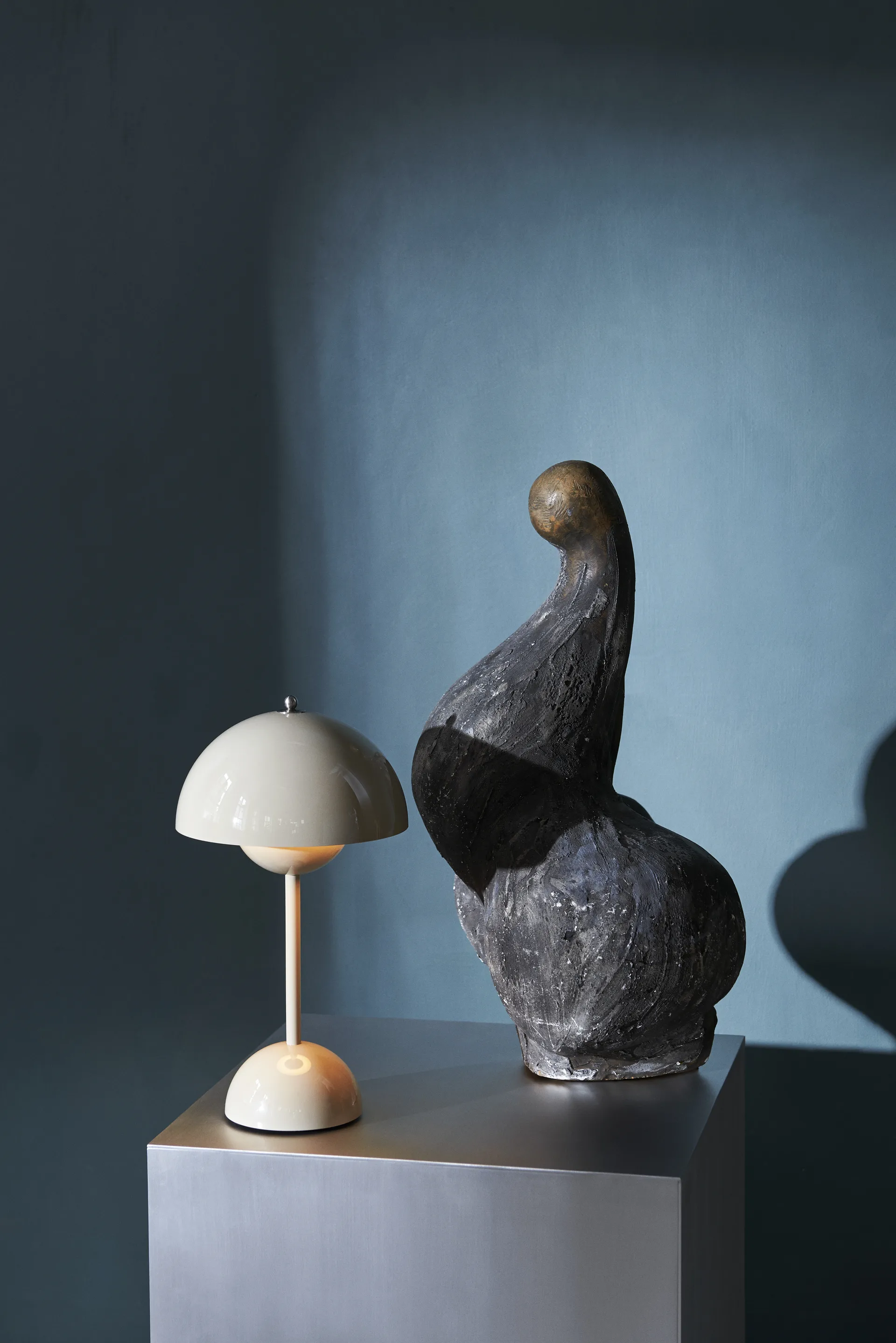 Lampe de table Flowerpot portable VP9, Grey beige &Tradition