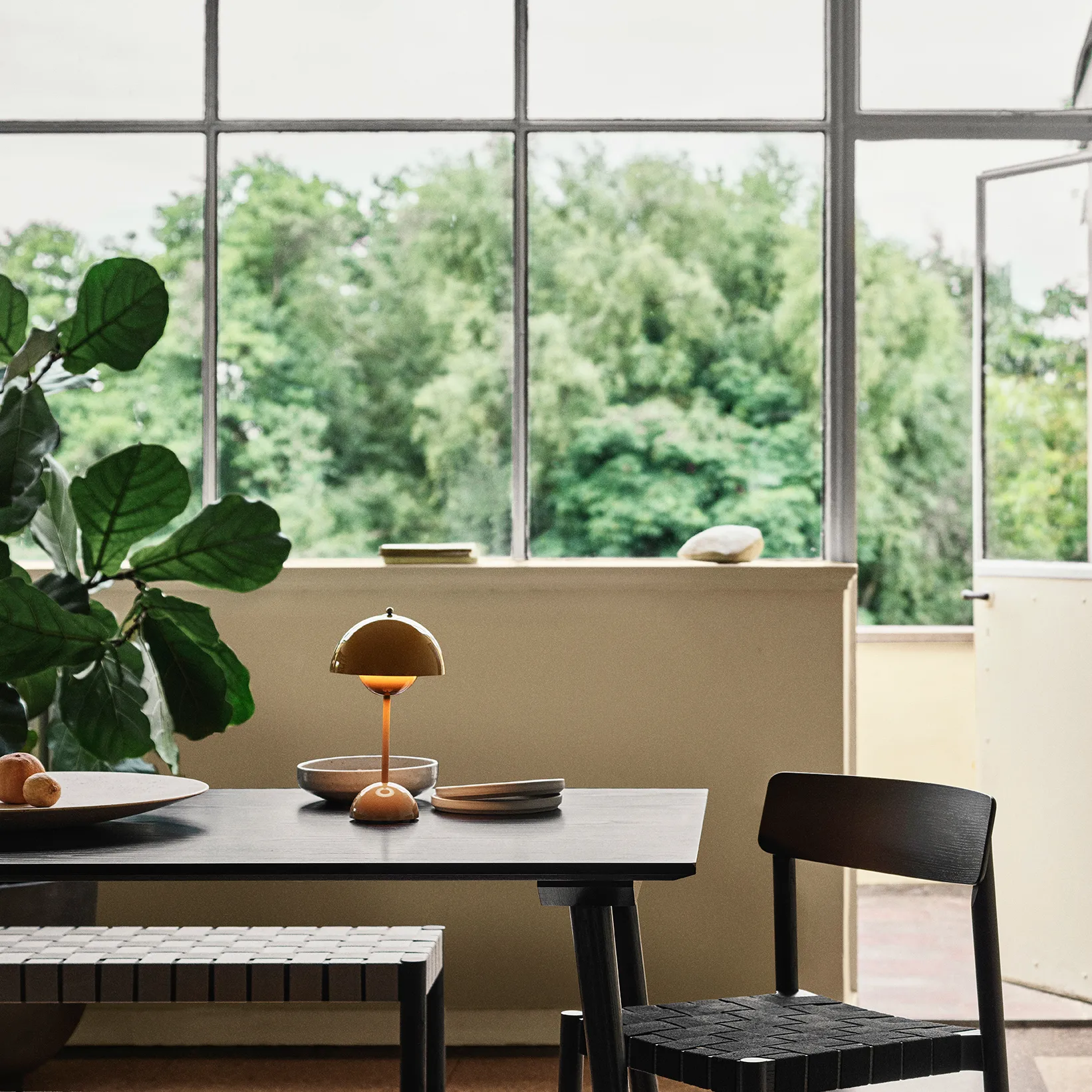 Lampe de table Flowerpot portable VP9, Mustard &Tradition