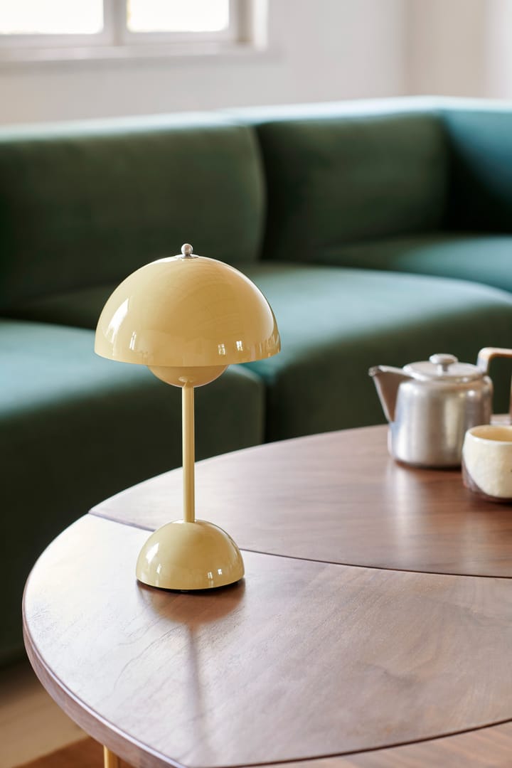 Lampe de table Flowerpot portable VP9, Pale sand &Tradition