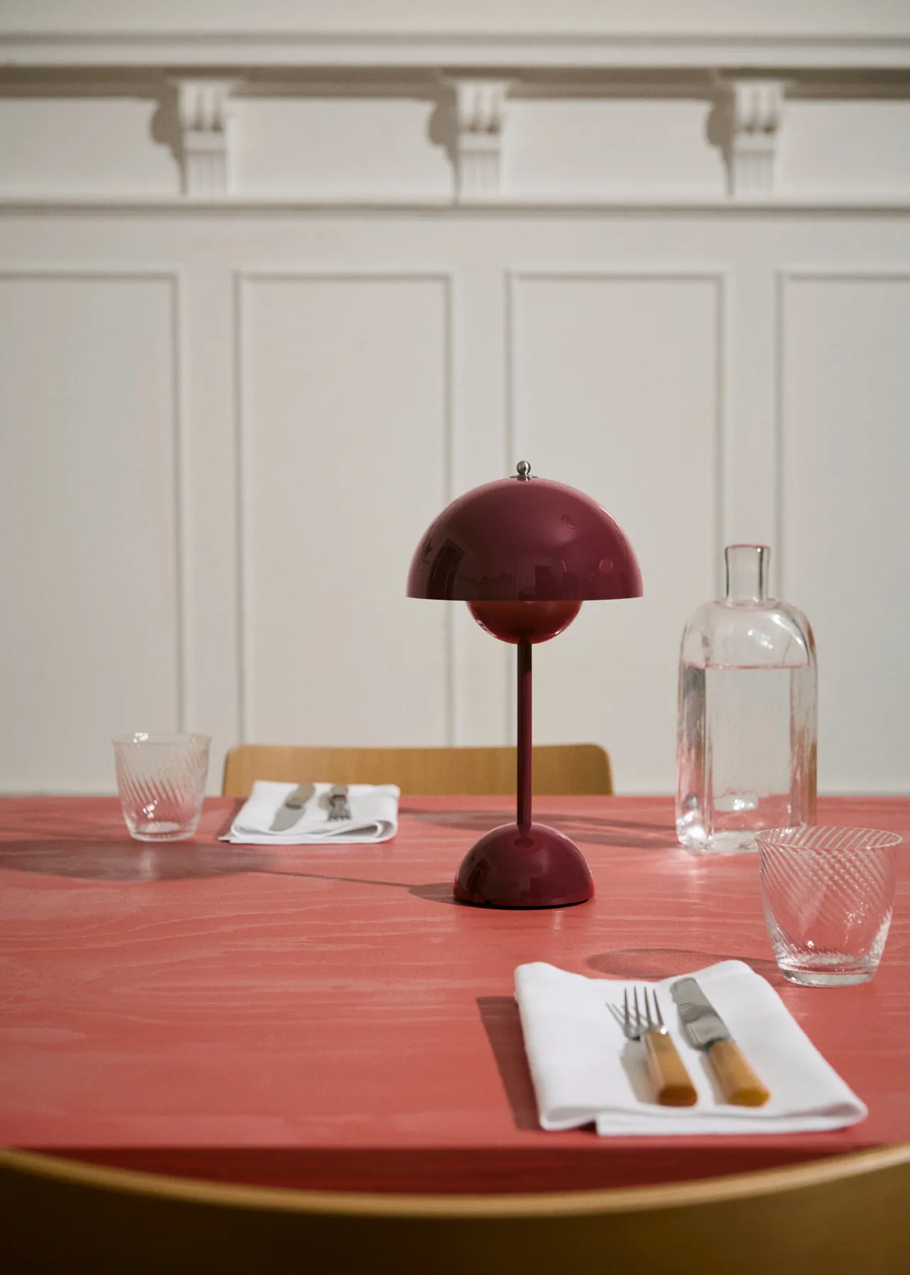 Lampe de table Flowerpot portable VP9, Vermilion red &Tradition