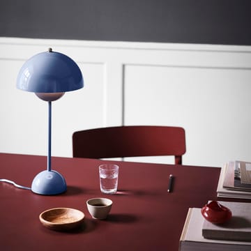 Lampe de table FlowerPot VP3 - Bleu clair - &Tradition