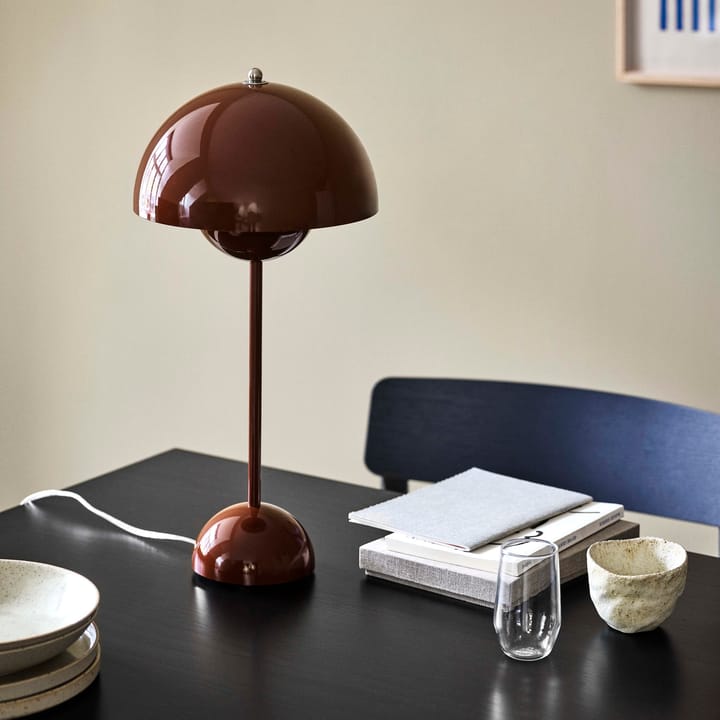 Lampe de table FlowerPot VP3, Rouge-marron &Tradition