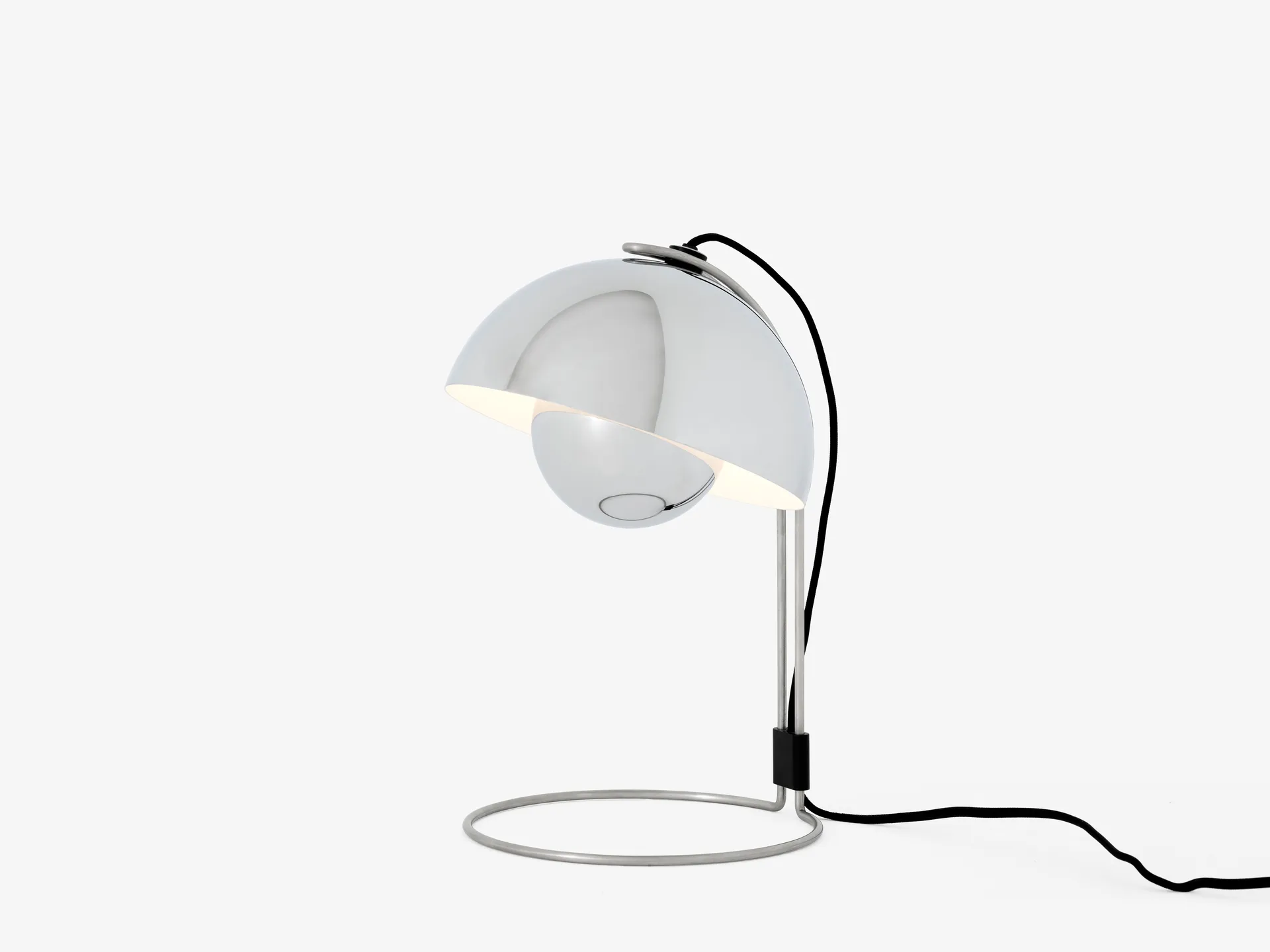 Lampe de table FlowerPot VP4, Chrome-plated &Tradition