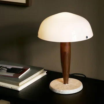 Lampe de table Herman SHY3 - noix et marbre crème, cordon textile - &Tradition