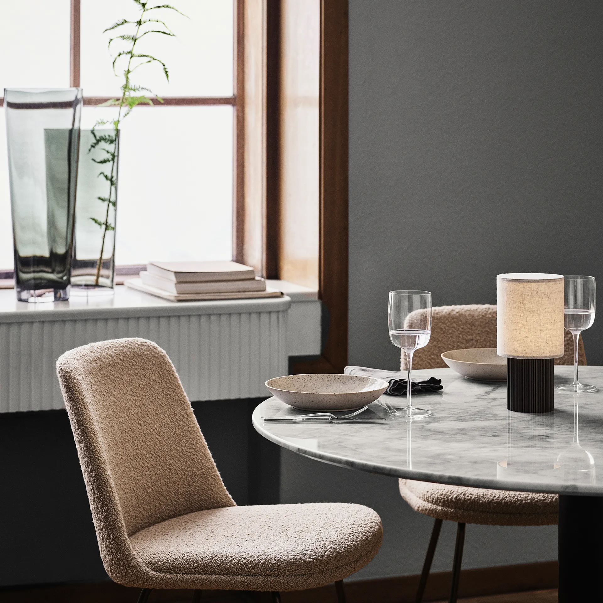 Lampe de table Manhattan portable SC52, Bronzed brass &Tradition