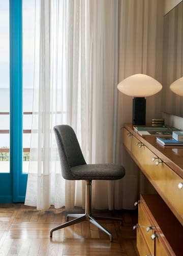 Lampe de table Mist AP17 Ø37 cm - Matt White & Guatemala Verde - &Tradition