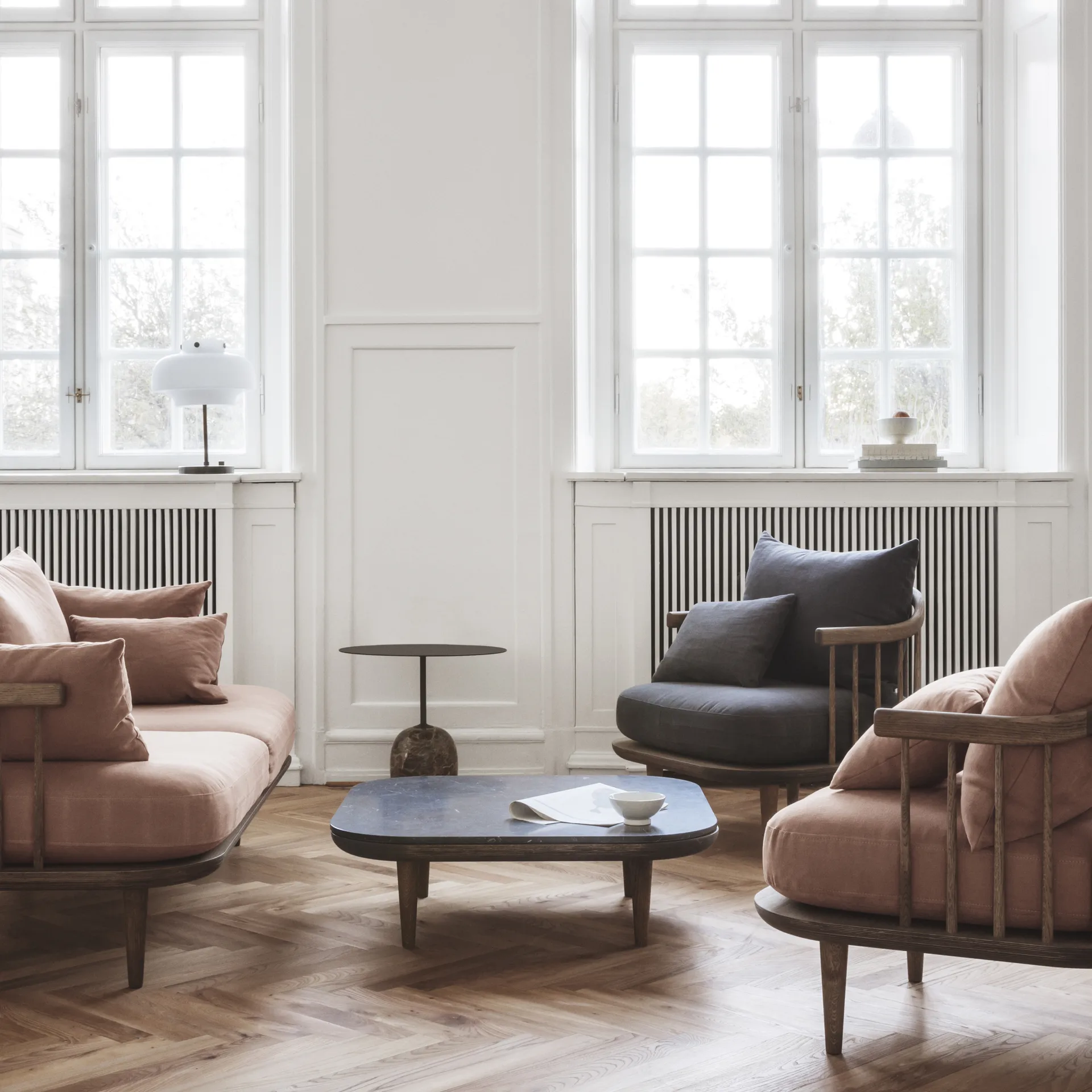 Lampe de table SC13 Copenhagen, verre opale-laiton &Tradition