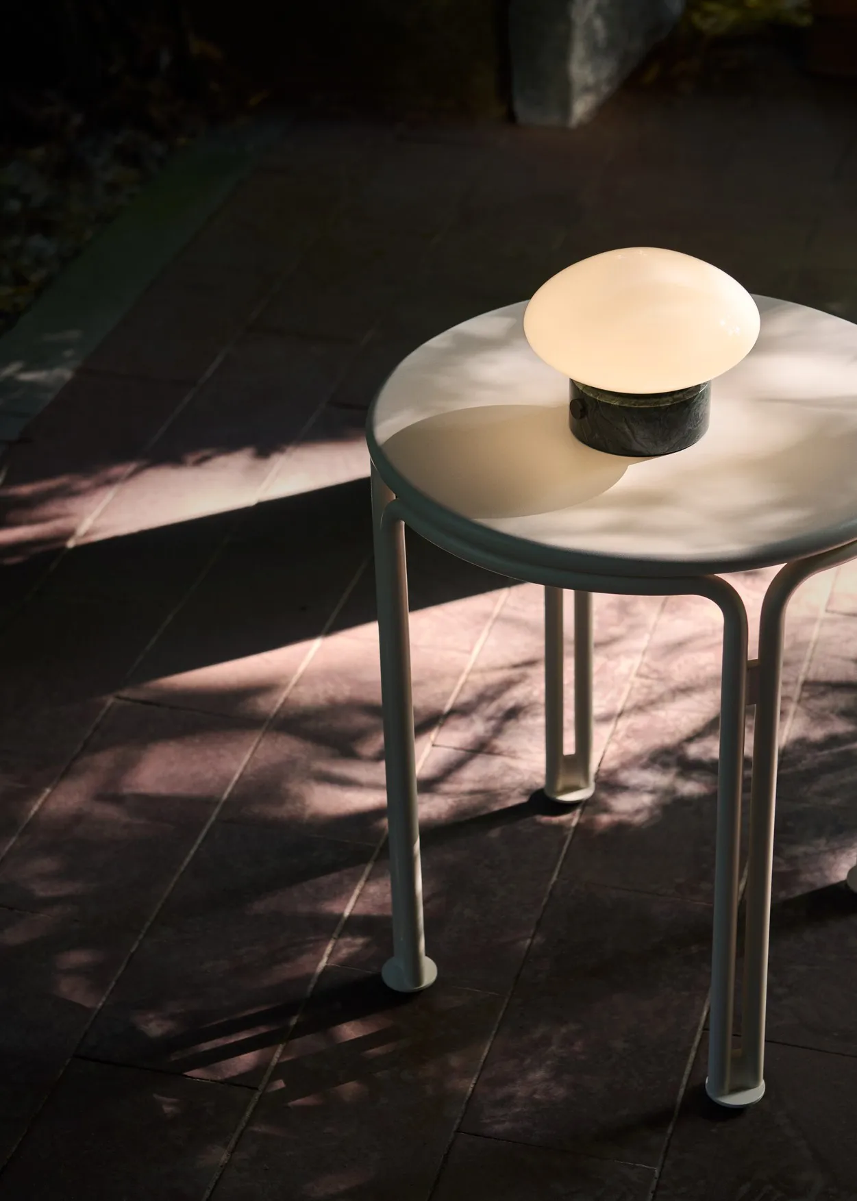 Lampe portable Mist AP21 12 cm, Verde Guatemala-opal glass &Tradition