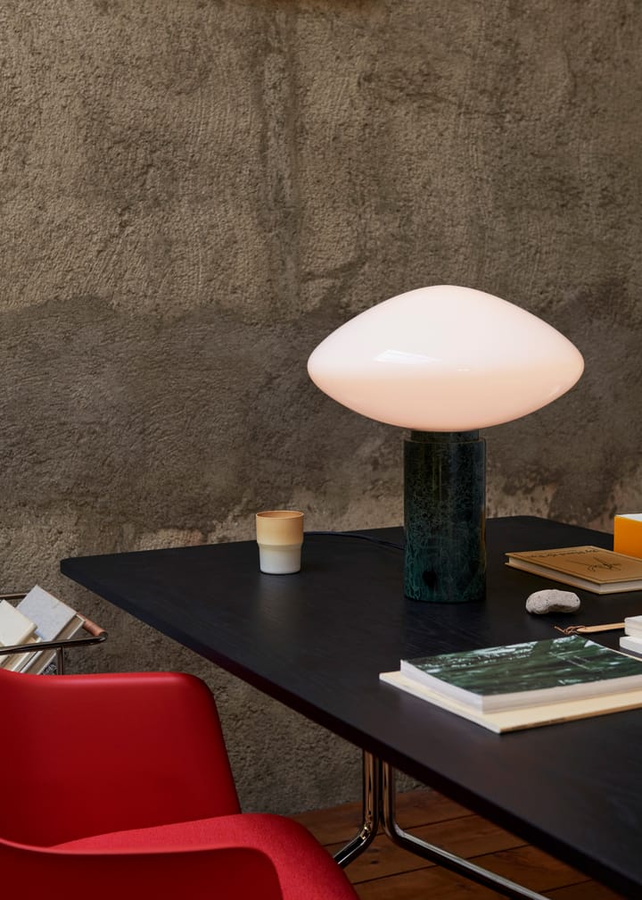 Mist AP17 Lampe à poser Ø37 cm, Matt White & Guatemala Verde &Tradition