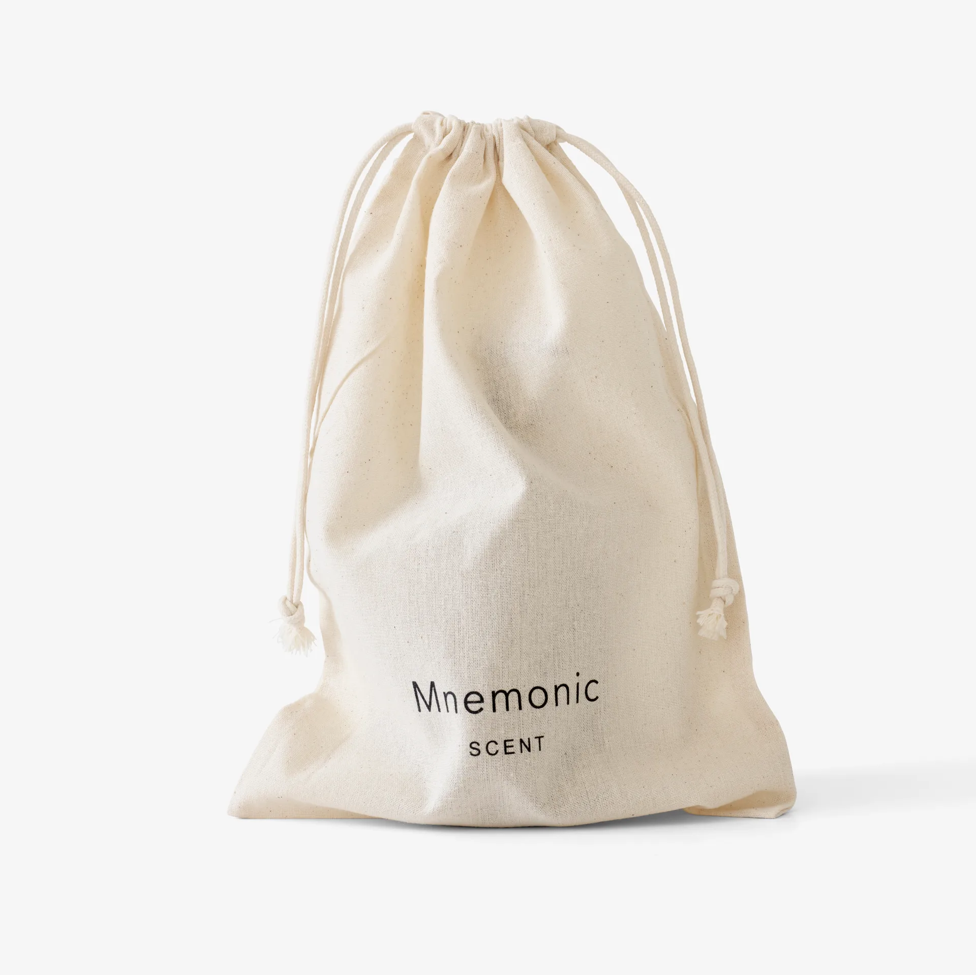 Mnemonic MNC3 Savon solide 100 gr, Into the moor
 &Tradition