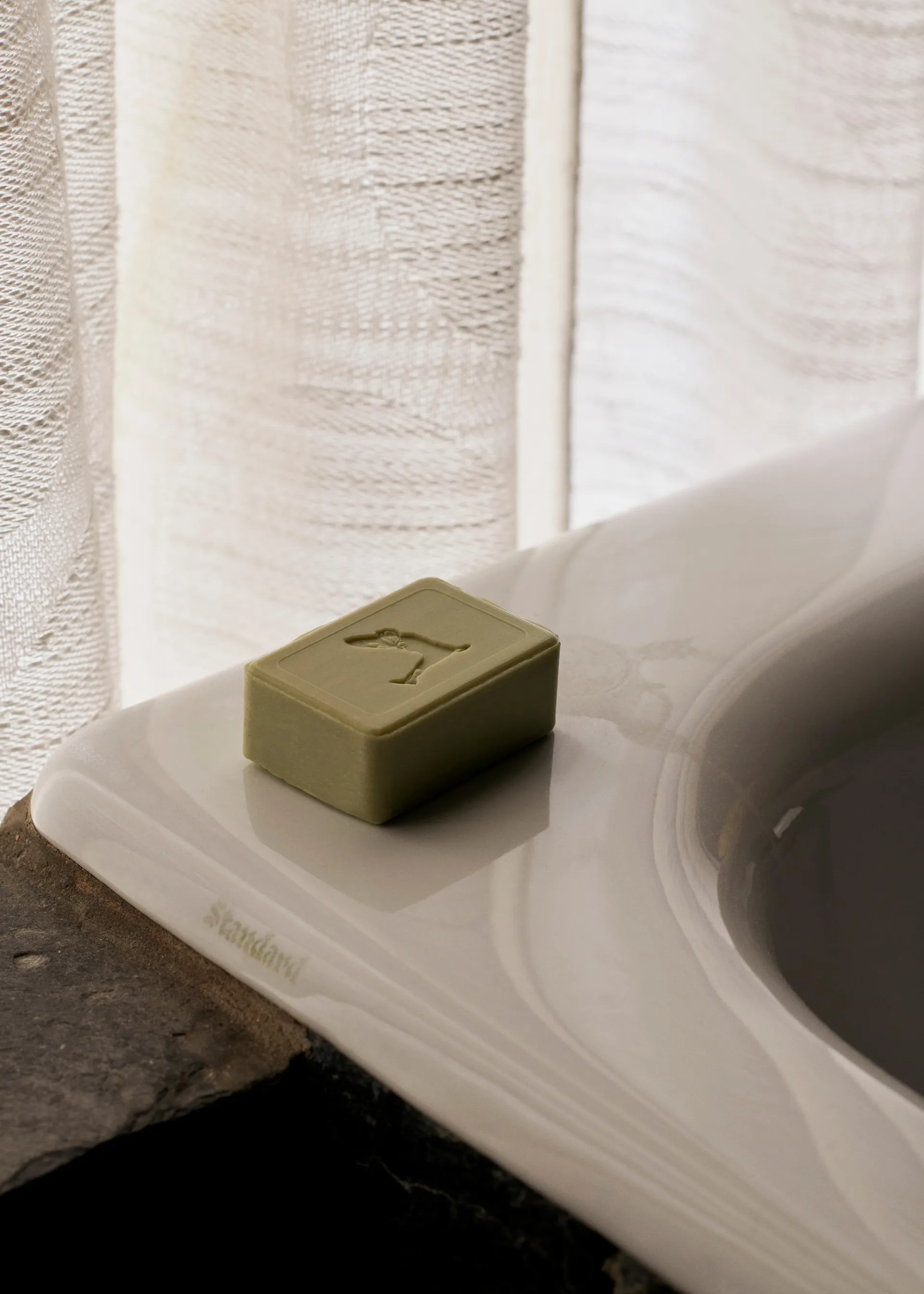 Mnemonic MNC3 Savon solide 100 gr, Into the moor
 &Tradition