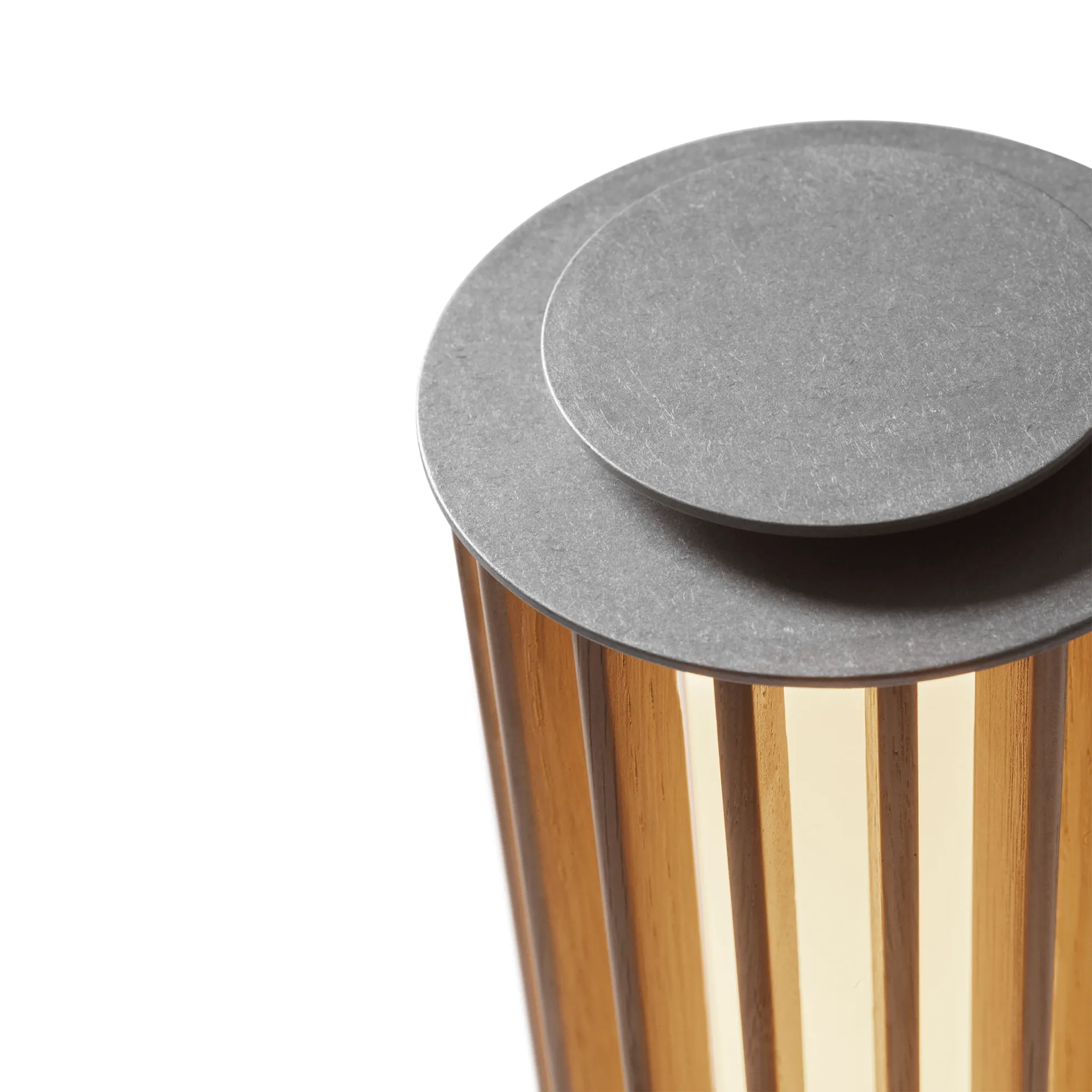 Numbra TY3 lampe de table portable, Chêne laqué-aluminium grenaillé &Tradition