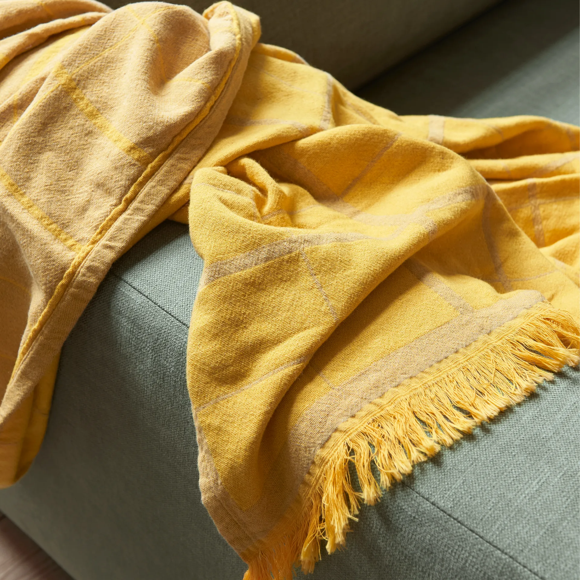 Plaid Untitled AP10 150x210 cm, Desert yellow &Tradition