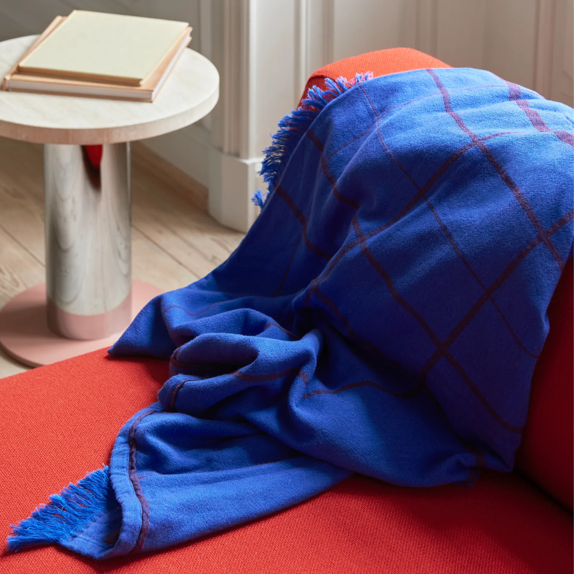 Plaid Untitled AP10 150x210 cm, Electric Blue &Tradition