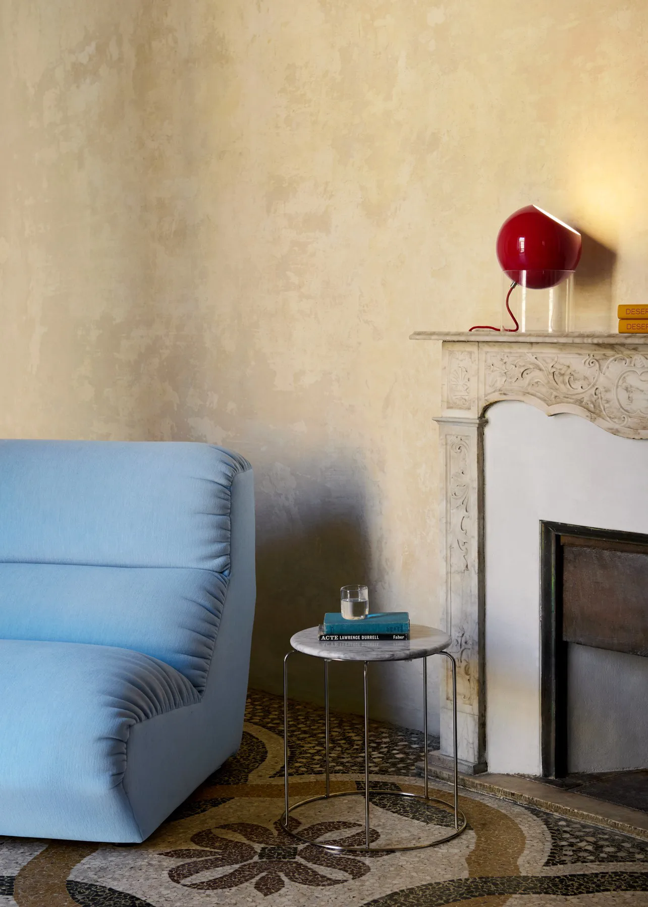 Plateau Wire Stool VP11 Ø38 cm, Bianco Carrara marbre &Tradition