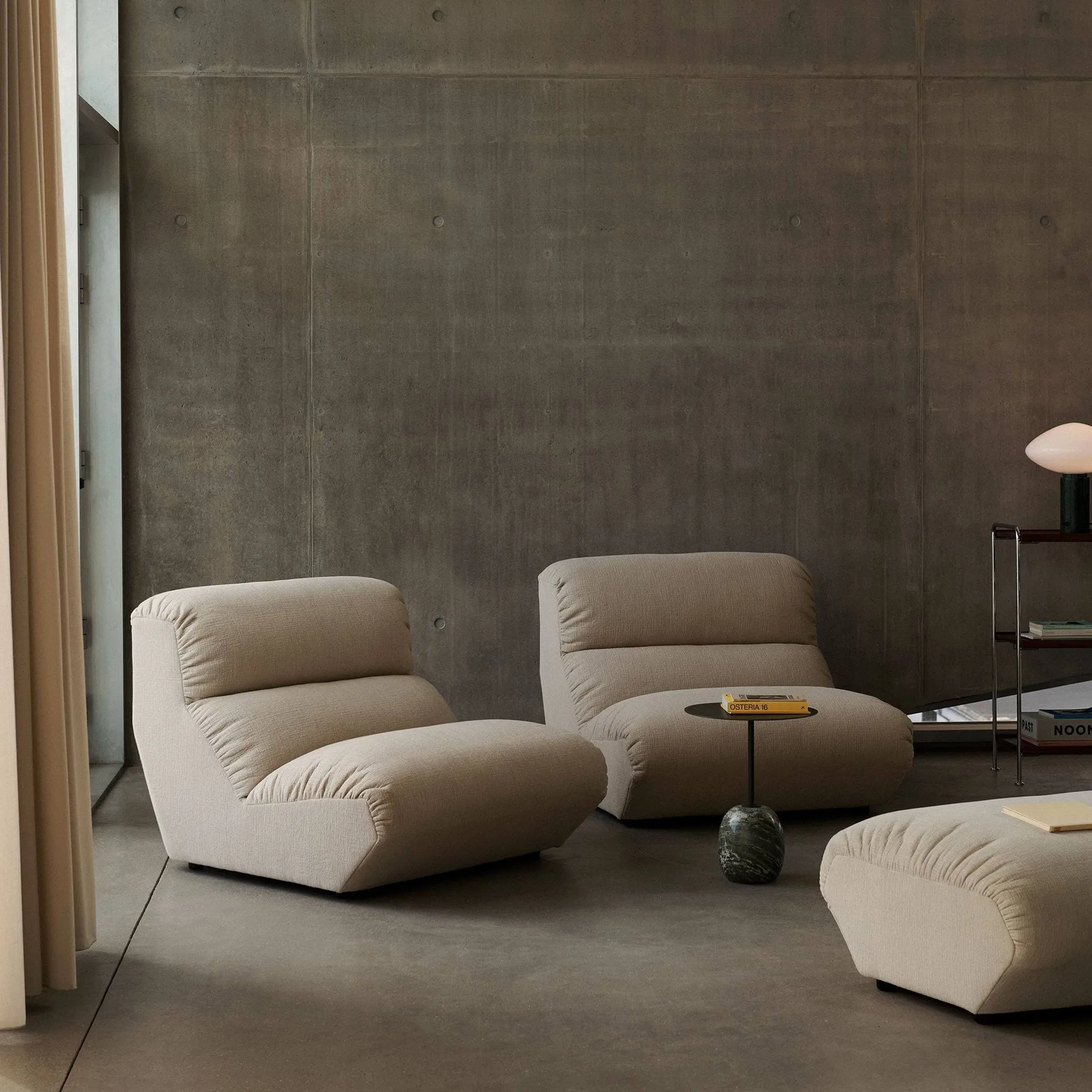 Pouf Hi Lo AV56, Cifrado 0121 &Tradition