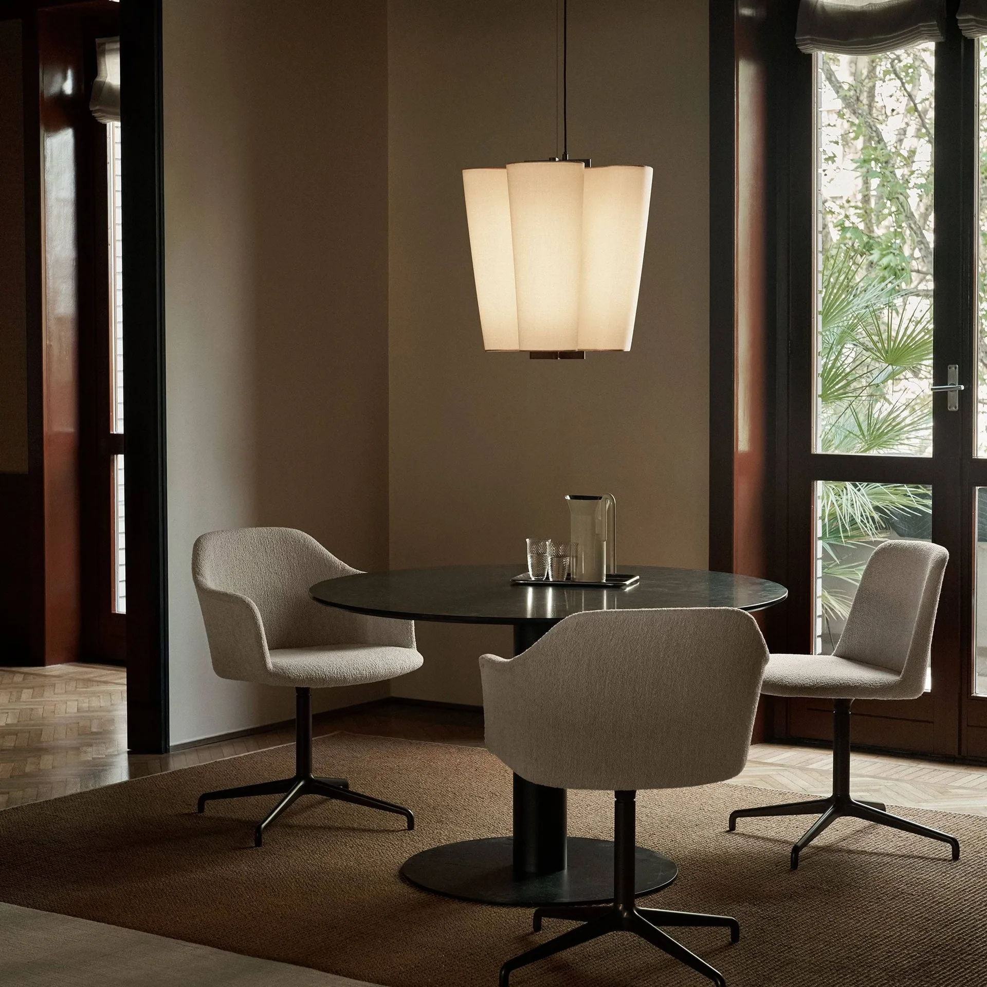 Suspension Bella chandelier, SC114, Bronzed & Soft Canvas, Ø47,2 cm &Tradition