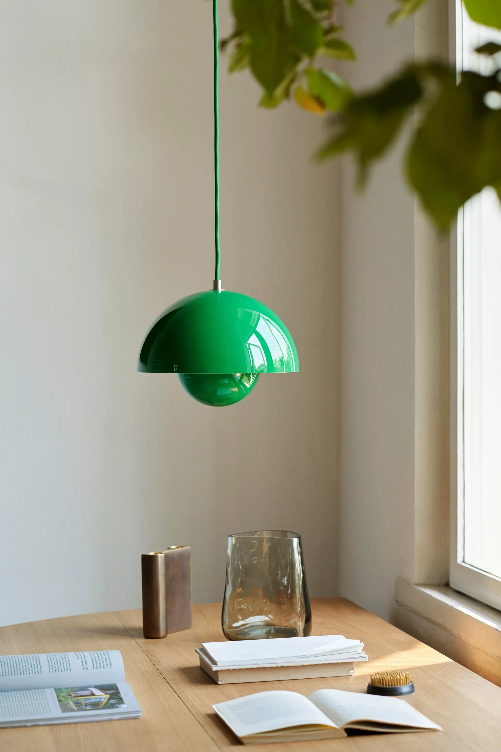 Suspension Flowerpot VP1, Signal green &Tradition