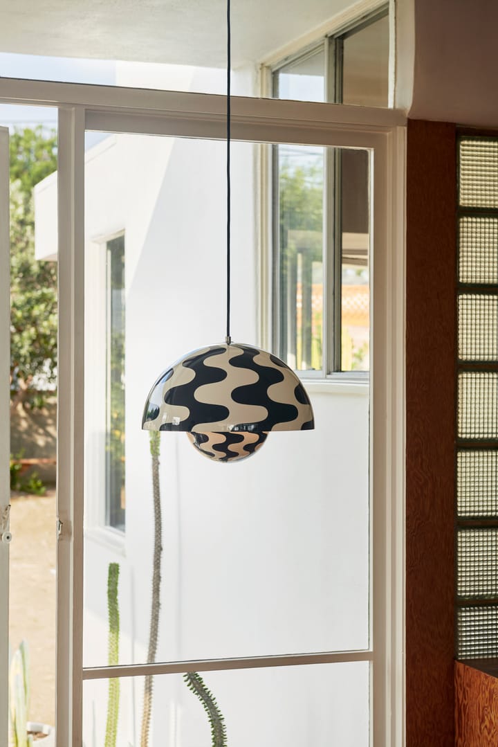 Suspension Flowerpot VP7, Black-white pattern &Tradition