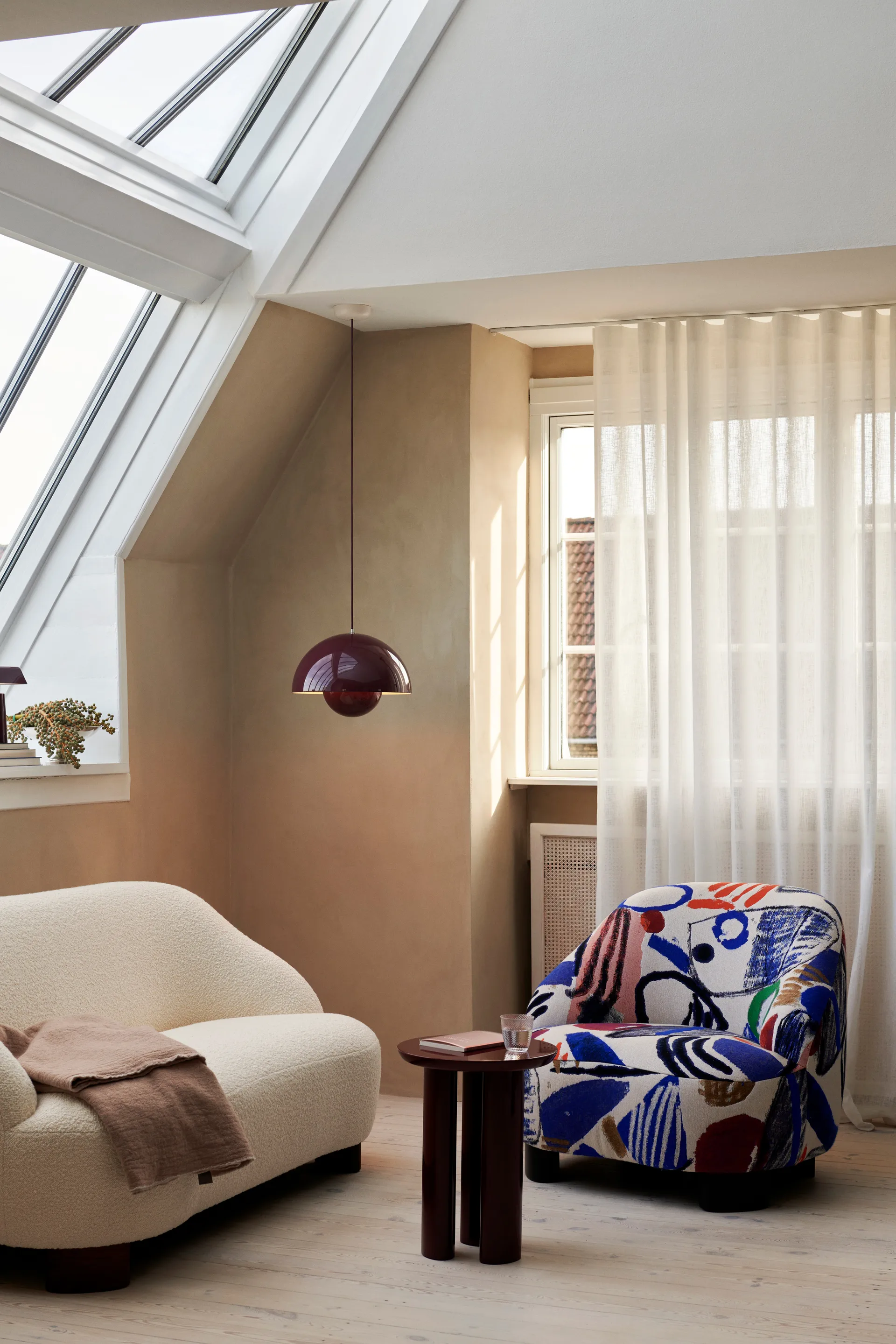 Suspension Flowerpot VP7, Dark plum &Tradition