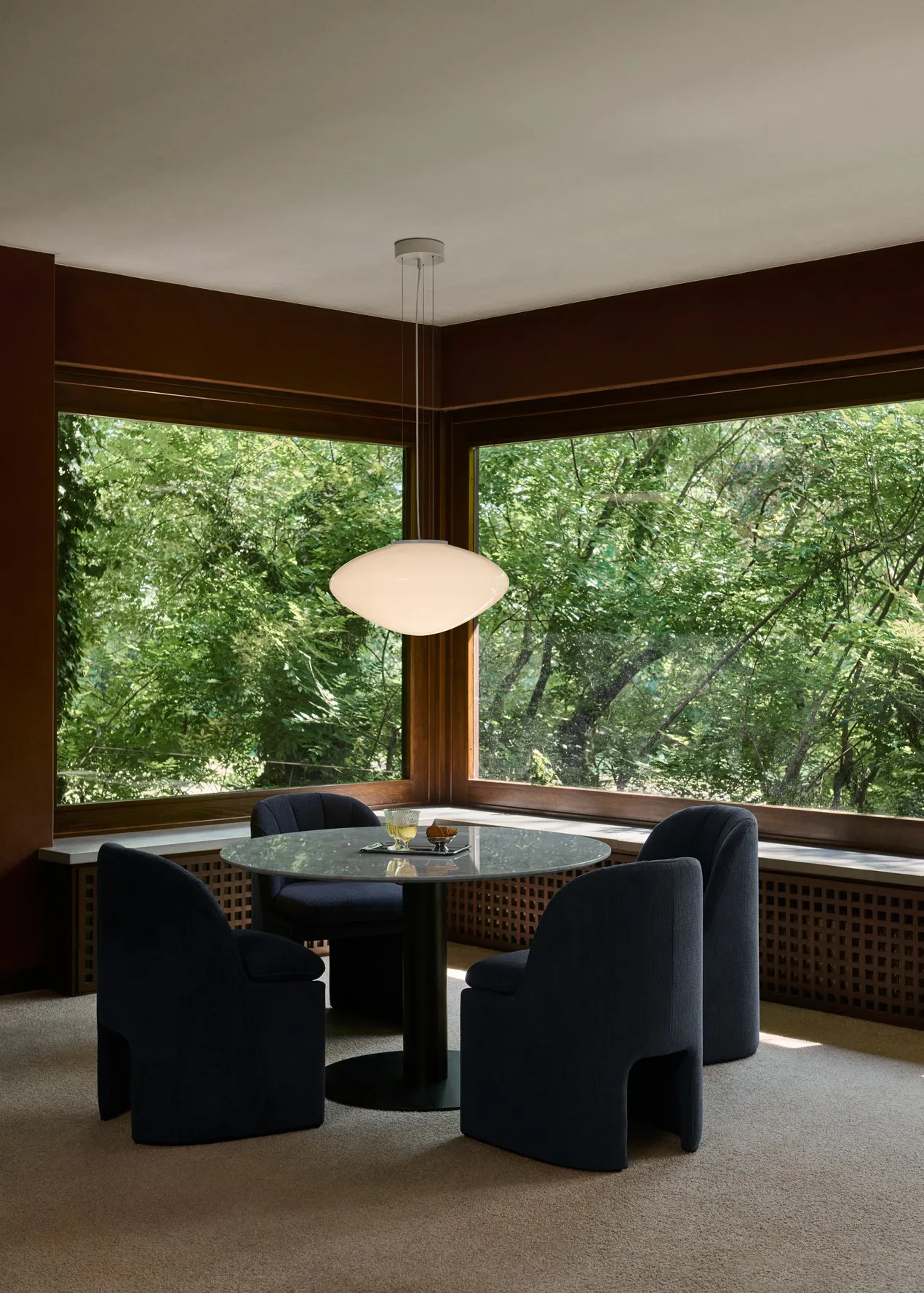 Suspension Mist AP20 Ø56 cm, White-opal glass &Tradition