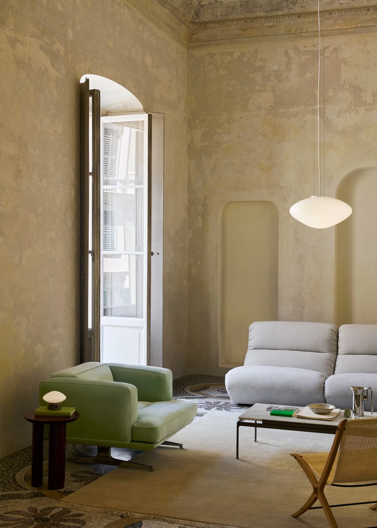 Suspension Mist AP20 Ø56 cm, White-opal glass &Tradition