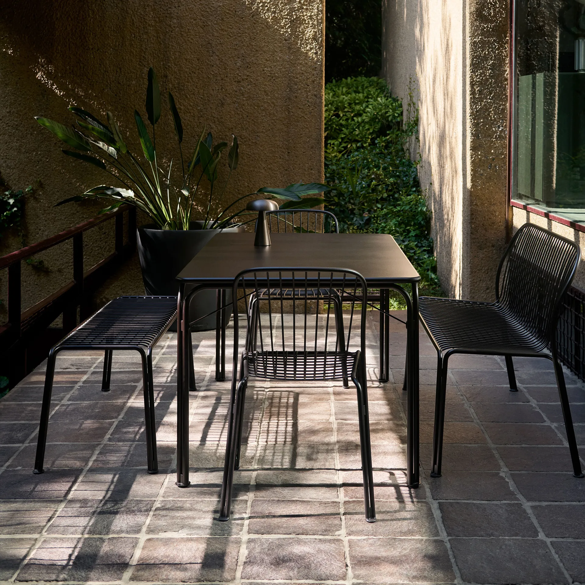 Table à manger Thorvald SC113, Warm black, 160 cm &Tradition