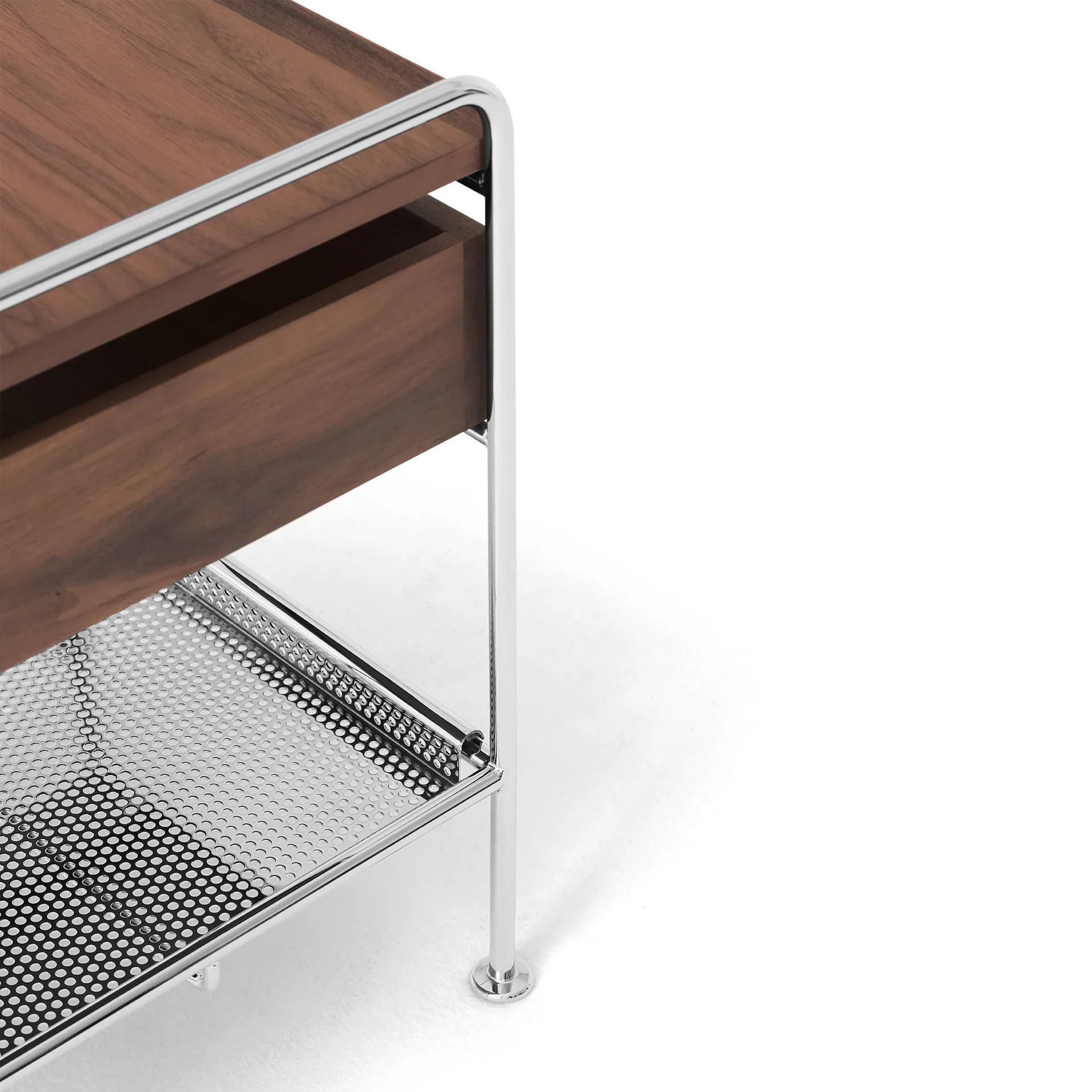 Table d’appoint Alima NDS3, Noyer laqué-chrome &Tradition