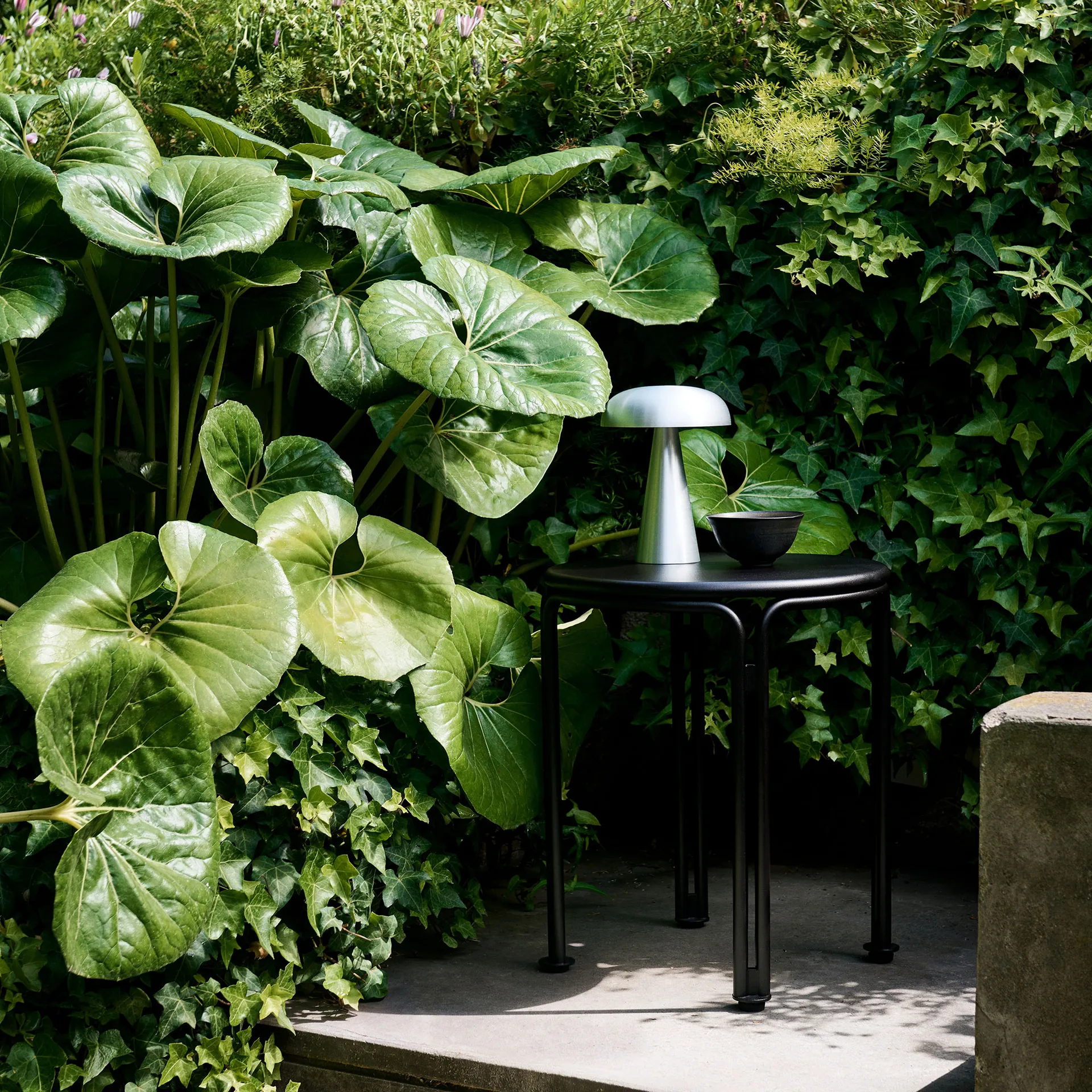 Table d'appoint Thorvald SC102, Warm black &Tradition