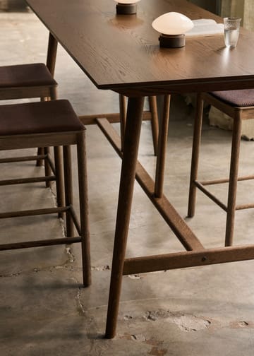 Table de bar In Between SK26 Counter Table 190x80x95 cm - Chêne fumé - &Tradition