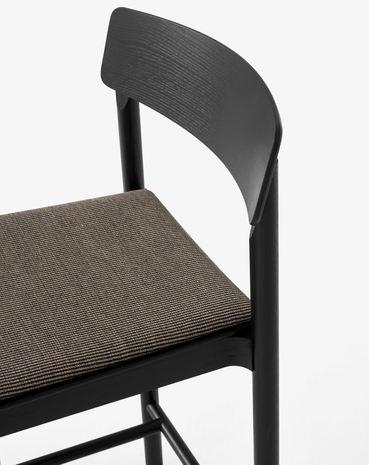 Tabouret de bar Betty TK14 Counter Chair 65 cm, Fuse 0351-frêne laqué noir &Tradition