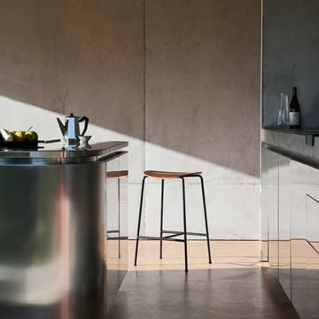 Tabouret de bar Pavilion AV38 79 cm - Black-lacquered walnut - &Tradition