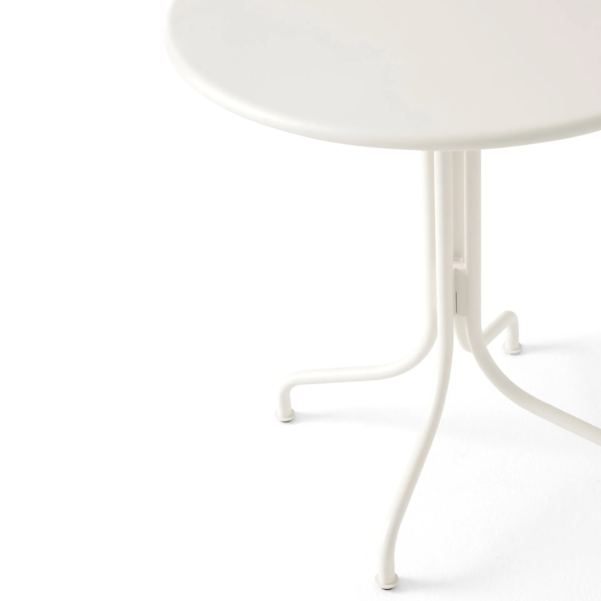 Thorvald SC96 table de café Ø70 cm, Ivory &Tradition