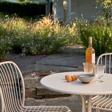Thorvald SC96 table de café Ø70 cm - Ivory - &Tradition