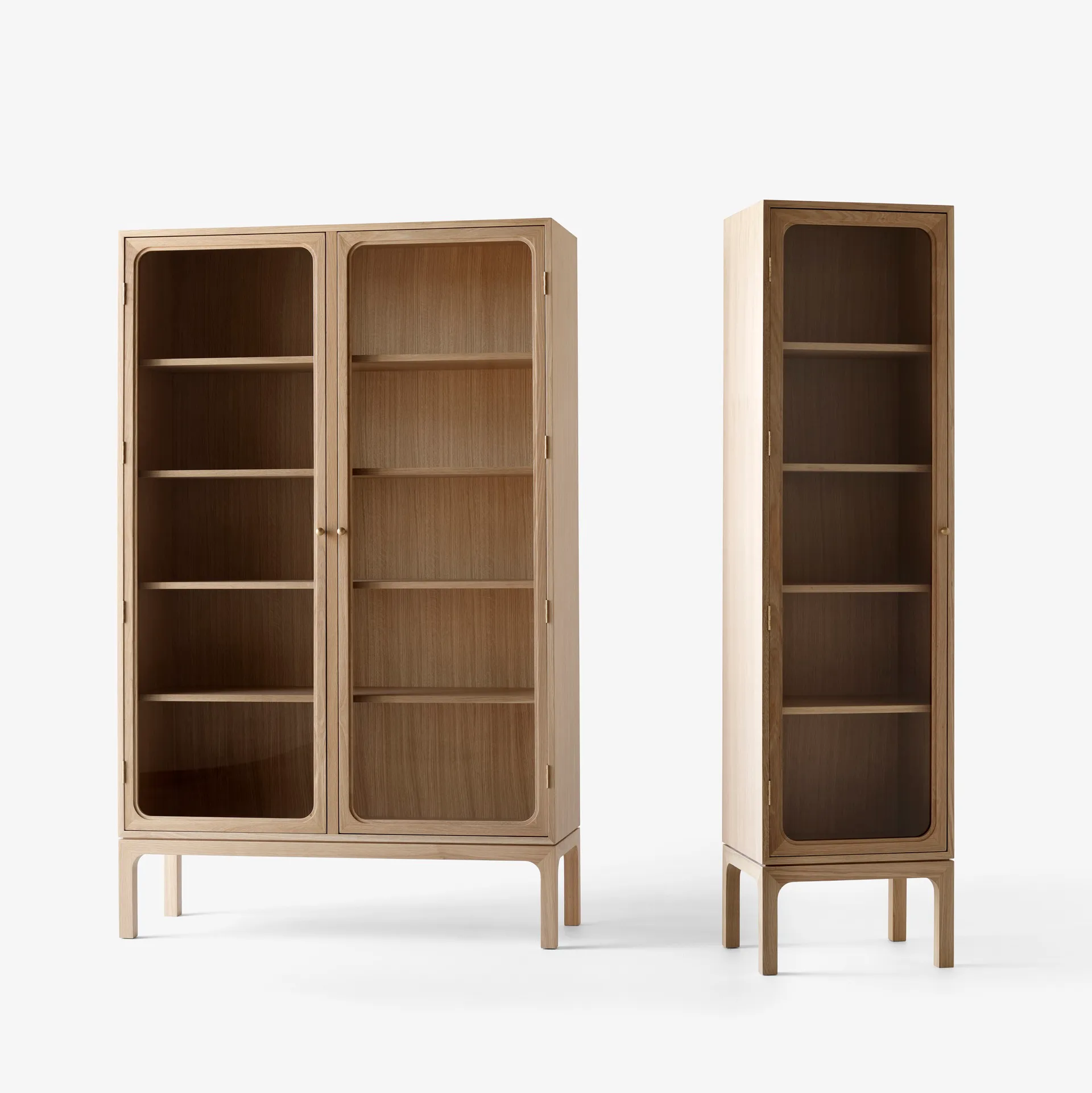 Trace SC88 Vitrine 120x192x40 cm, Natural natural oak &Tradition