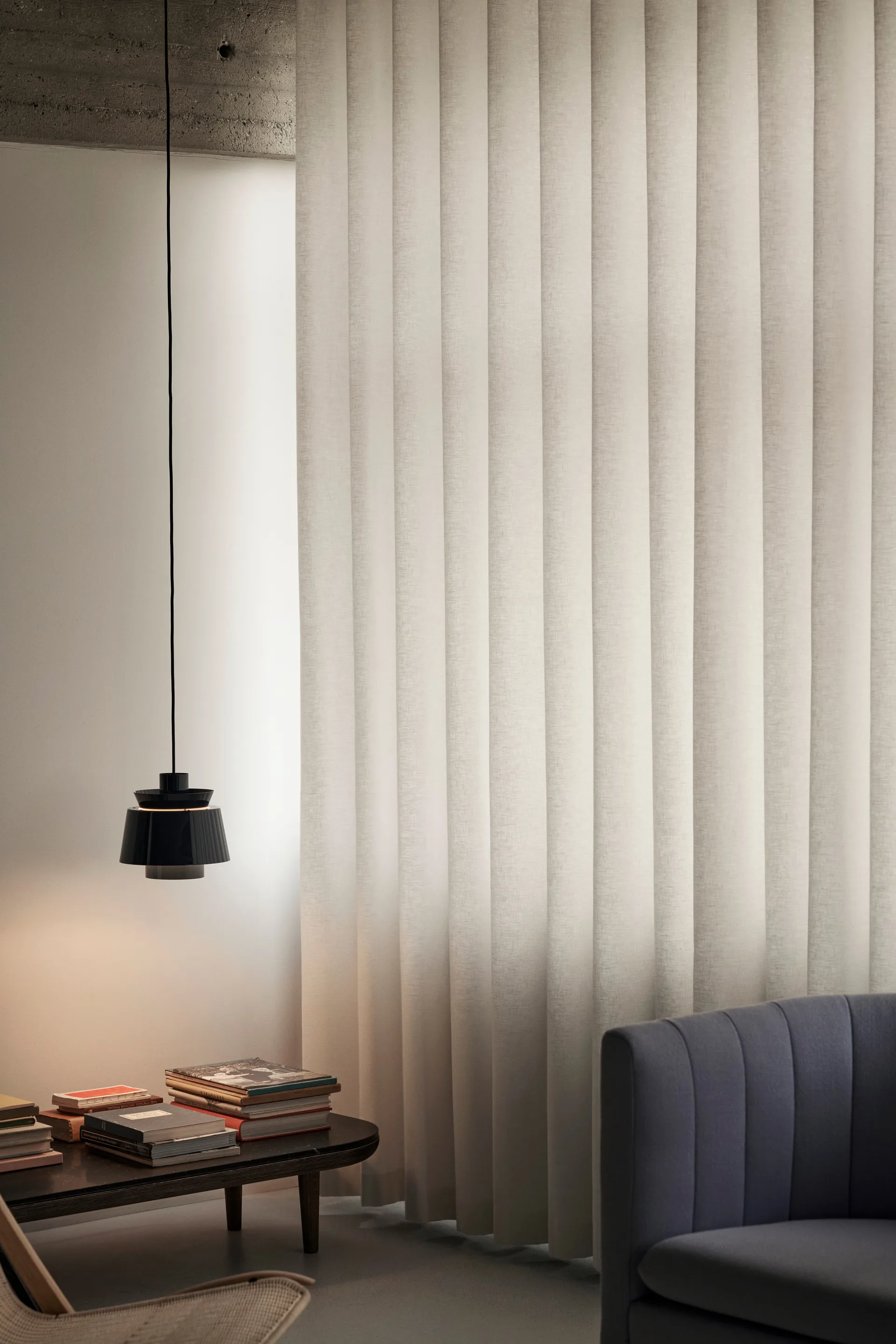 Utzon JU1 Special Anniversary Edition lampe, Steel Blue &Tradition