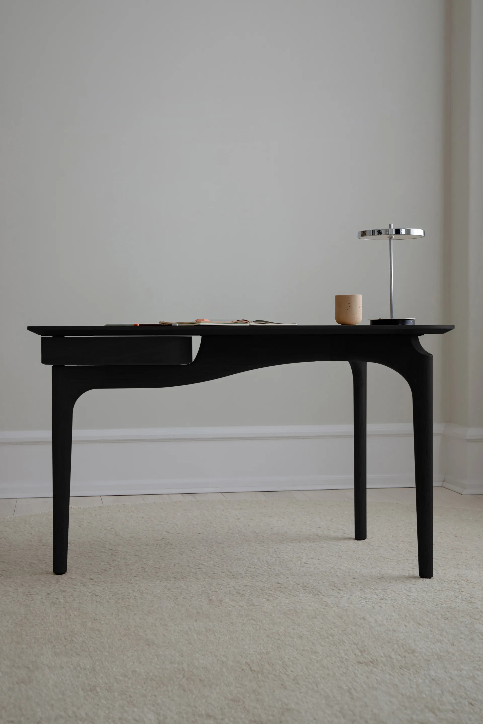 Bureau Duende 67,1x130 cm, Black oak Umage