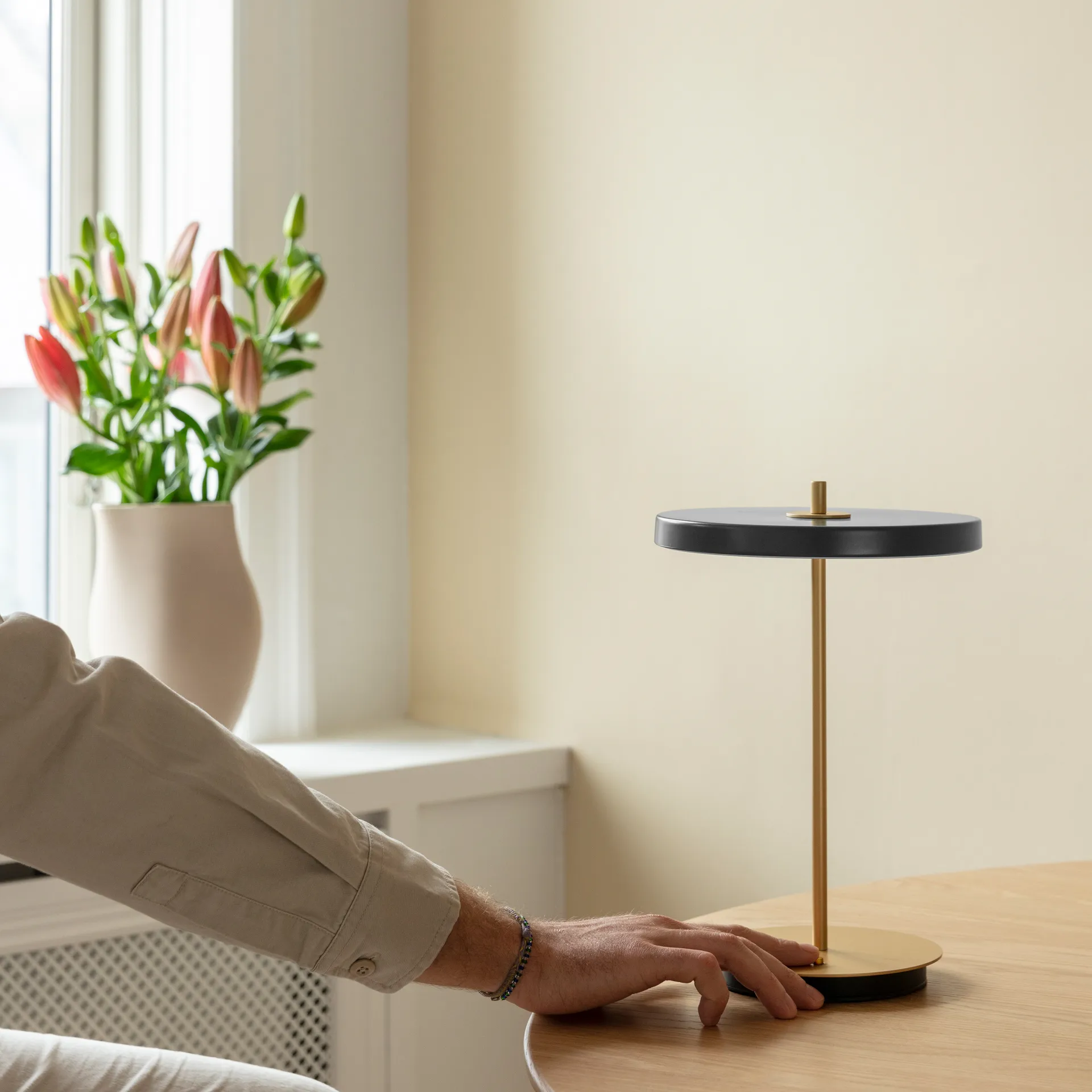 Lampe de table Asteria Move, Anthracite Umage